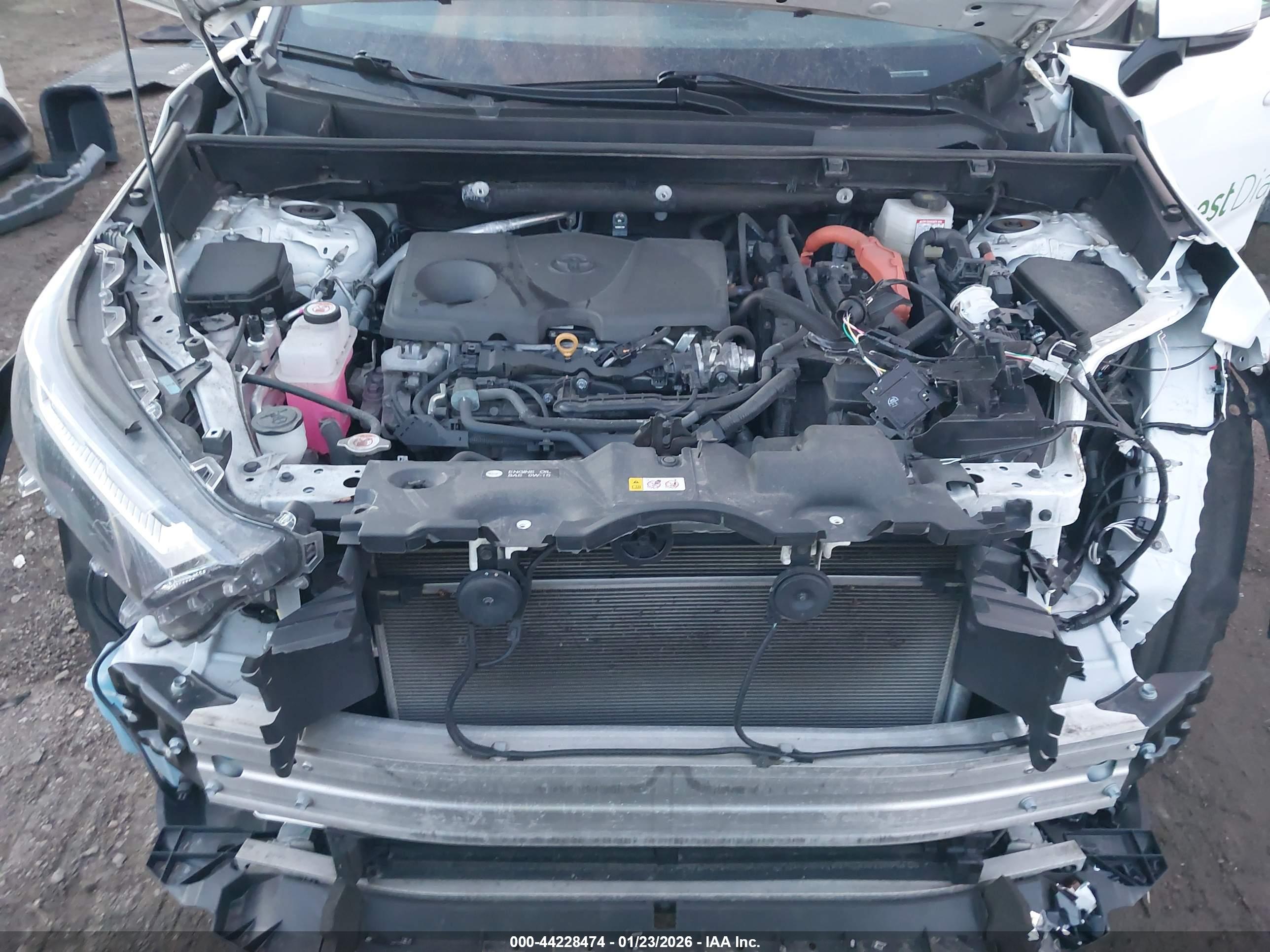 TOYOTA RAV4 image 10