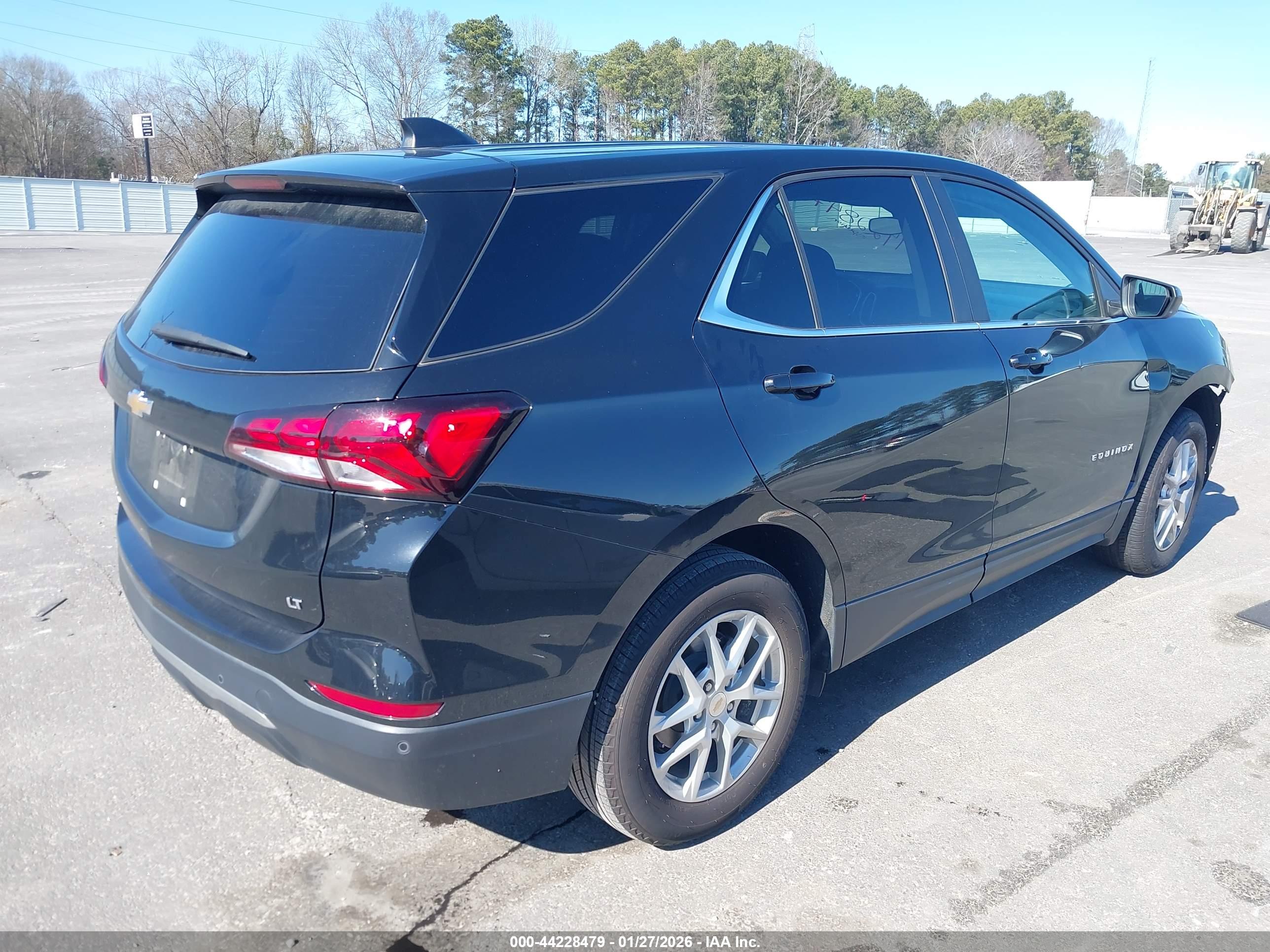 CHEVROLET EQUINOX image 4