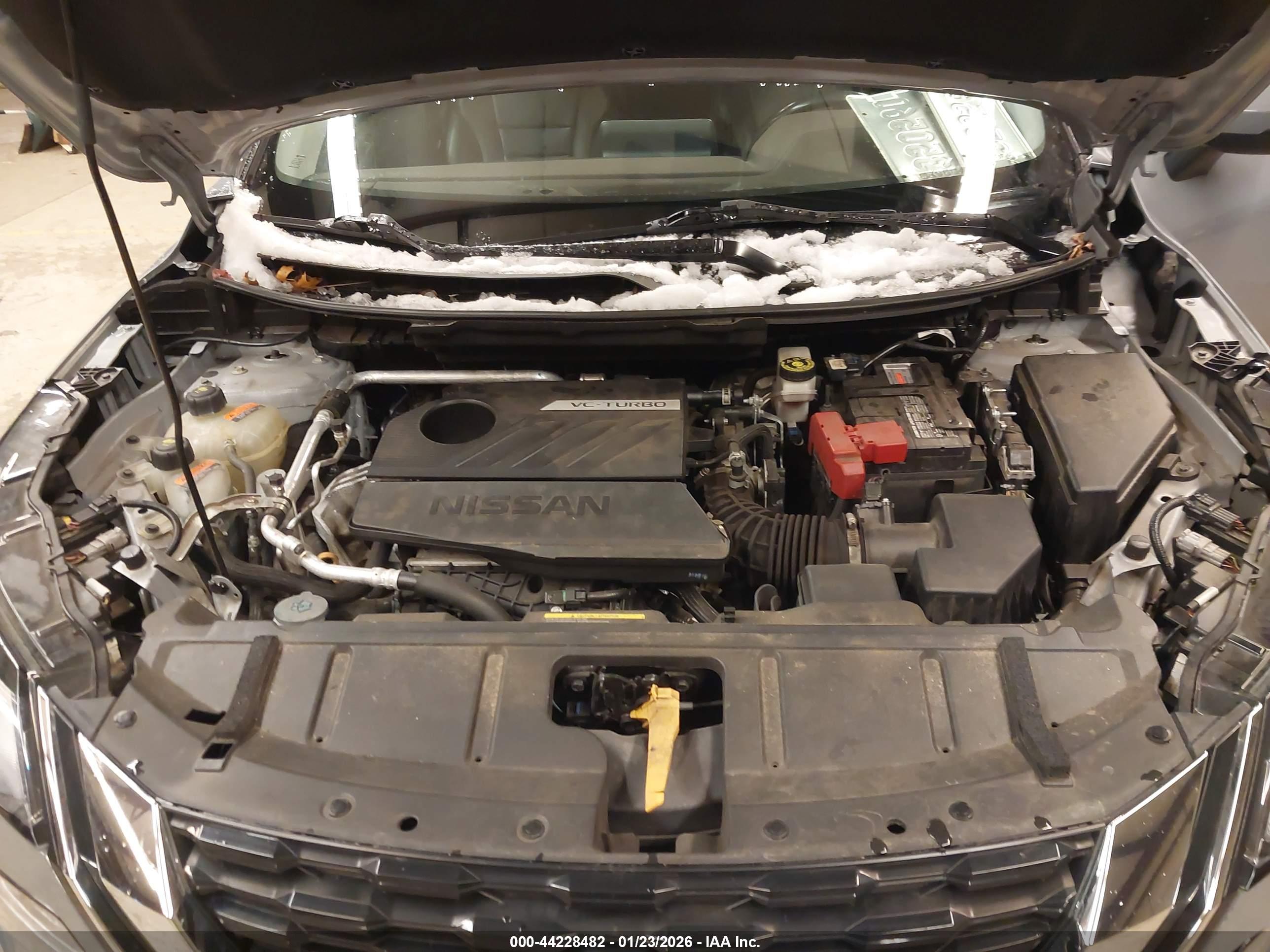 NISSAN ROGUE image 10