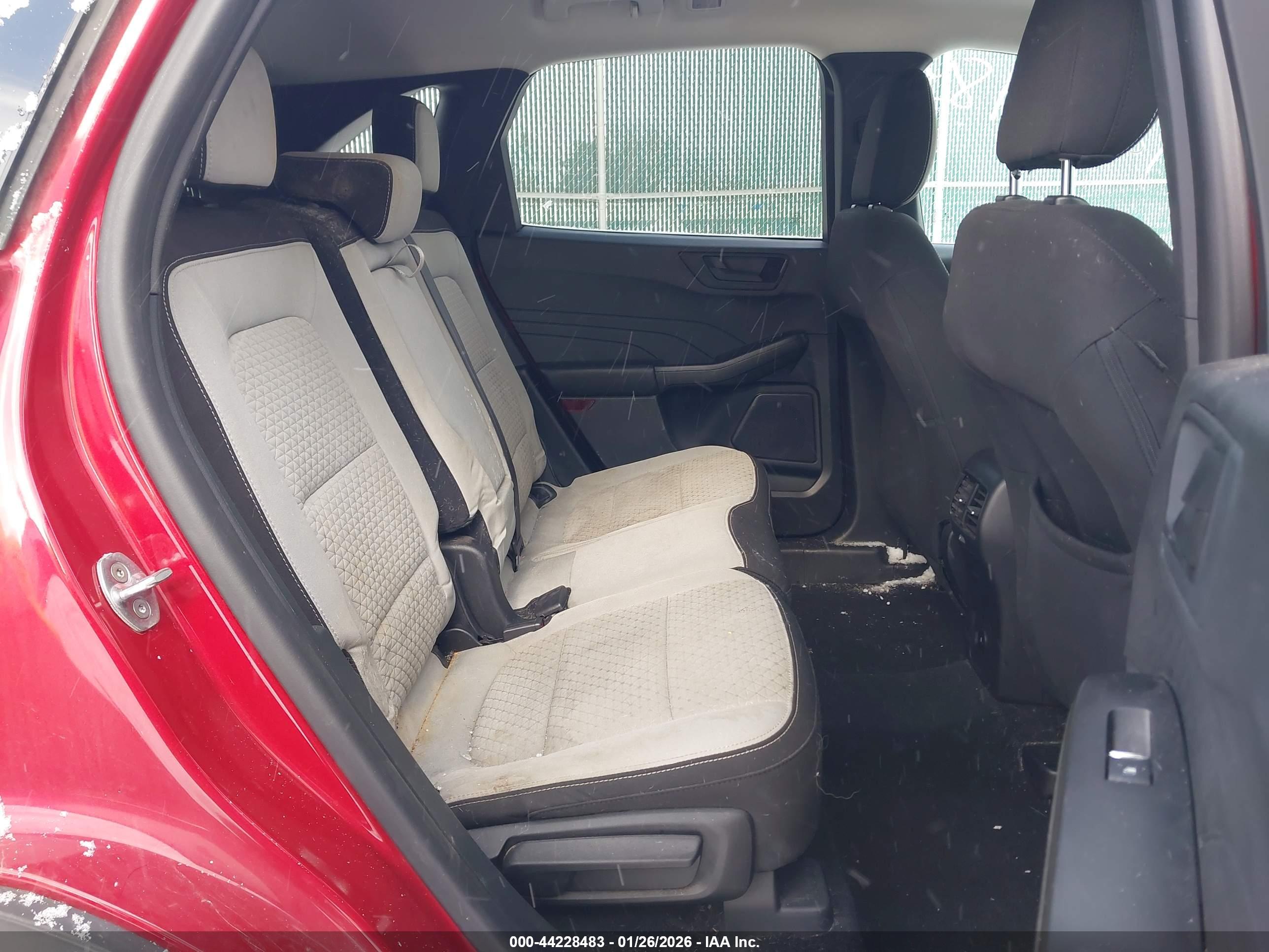 FORD ESCAPE image 8