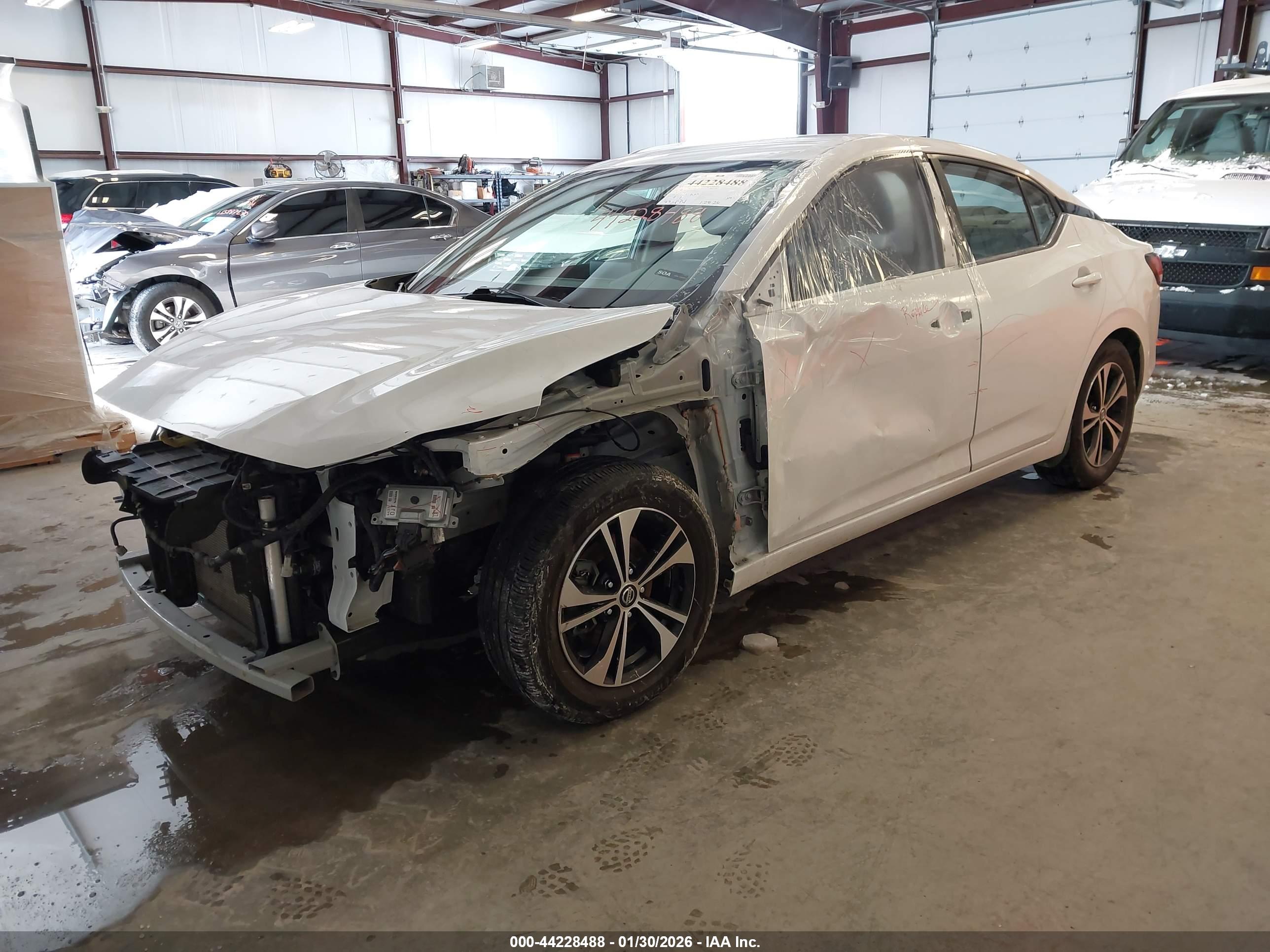 NISSAN SENTRA image 2