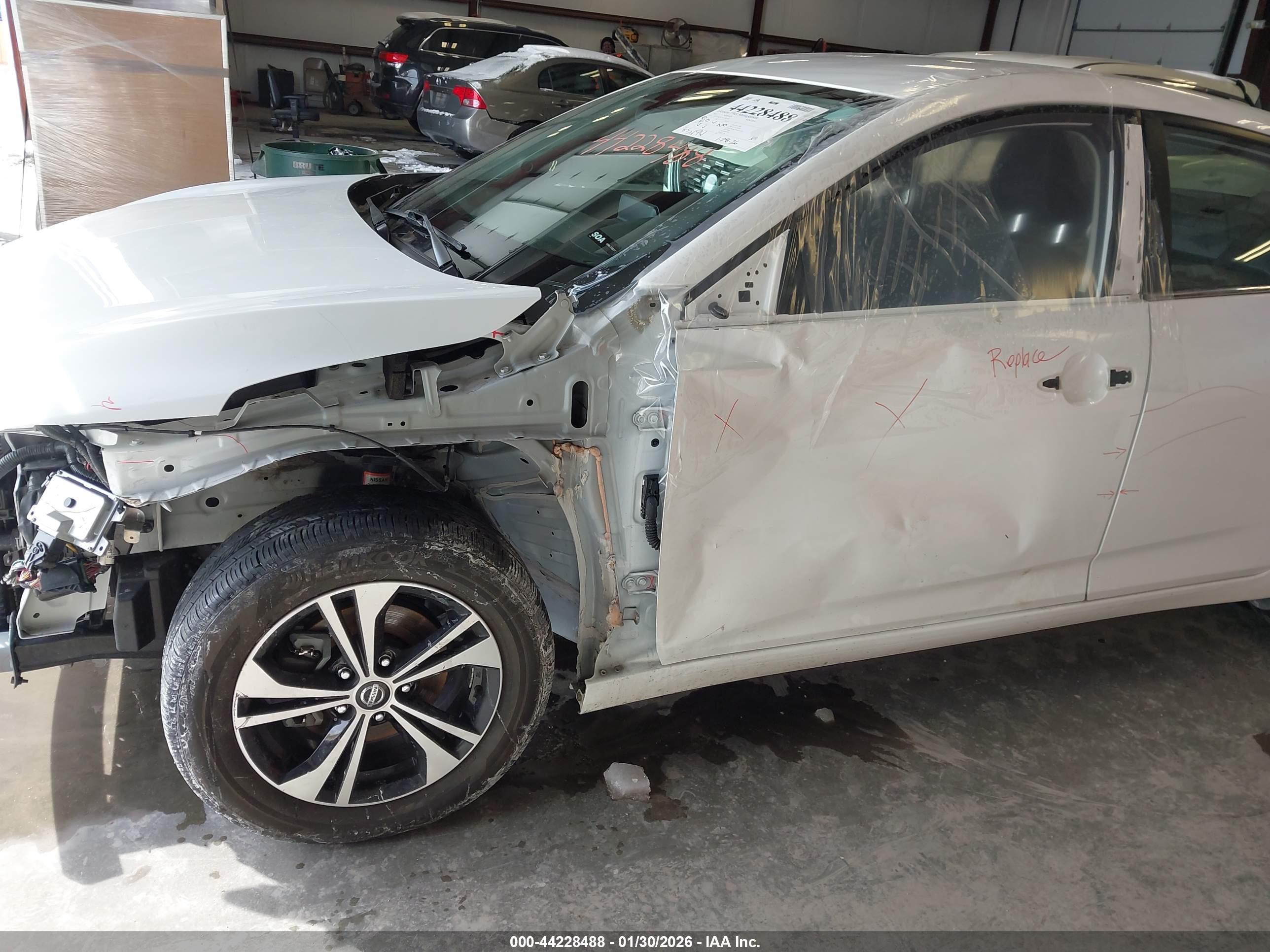 NISSAN SENTRA image 6