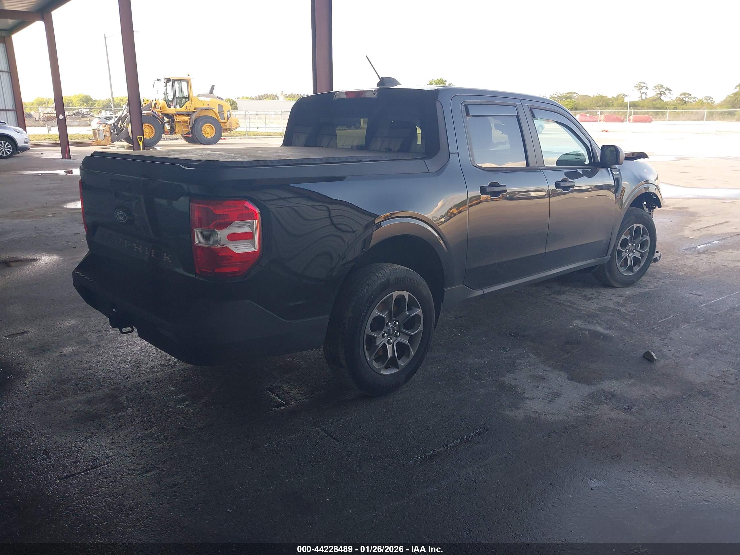 FORD MAVERICK image 4