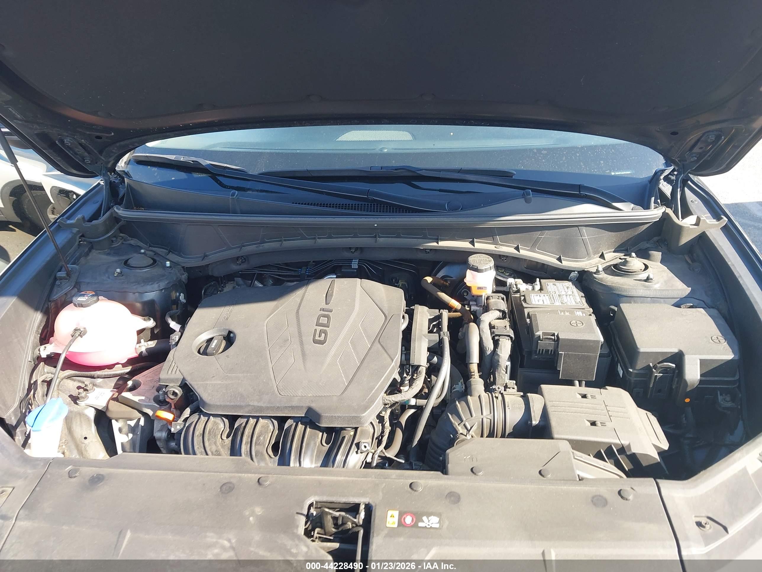 HYUNDAI TUCSON image 10