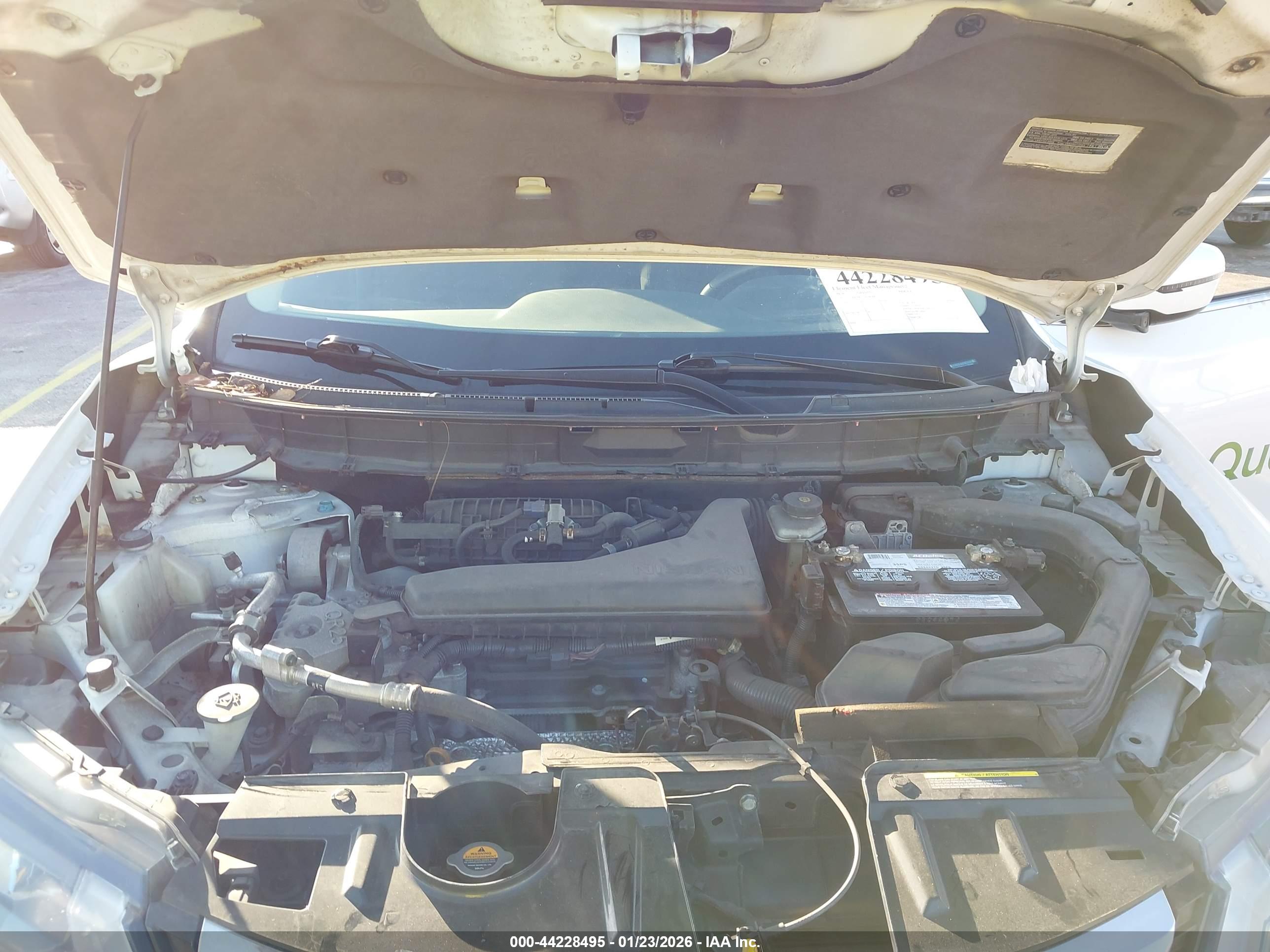 NISSAN ROGUE image 10