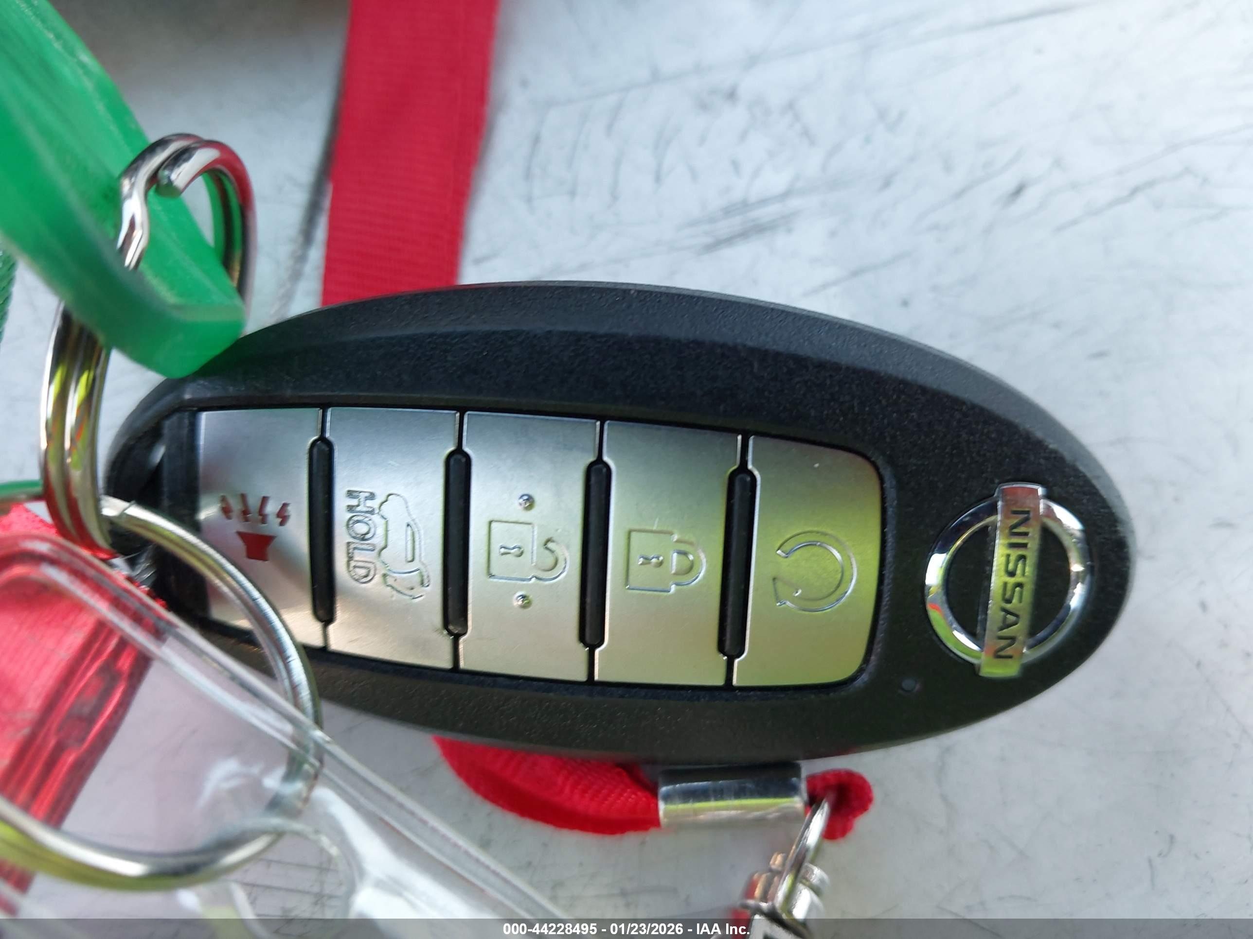 NISSAN ROGUE image 11