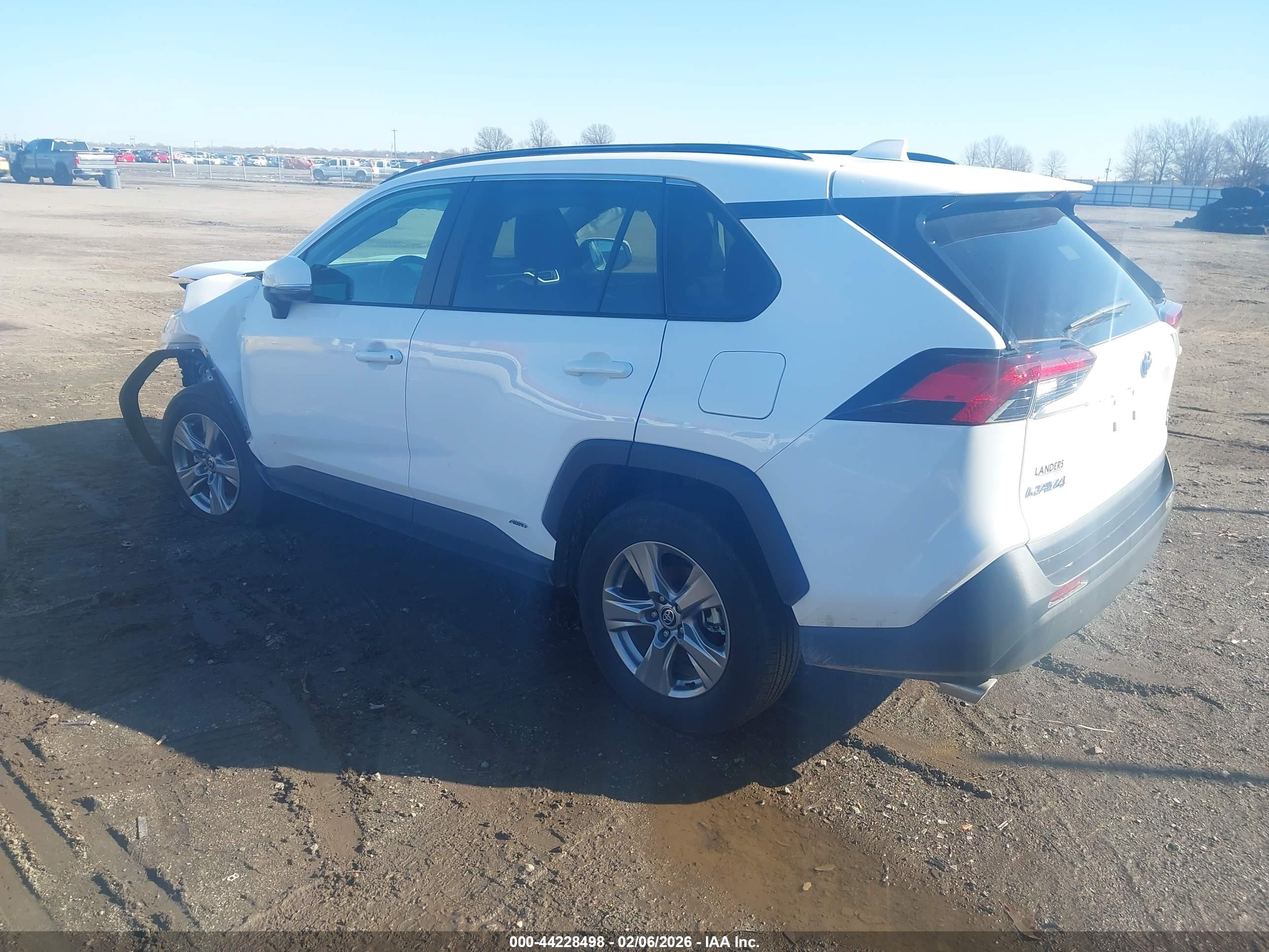 TOYOTA RAV4 image 3
