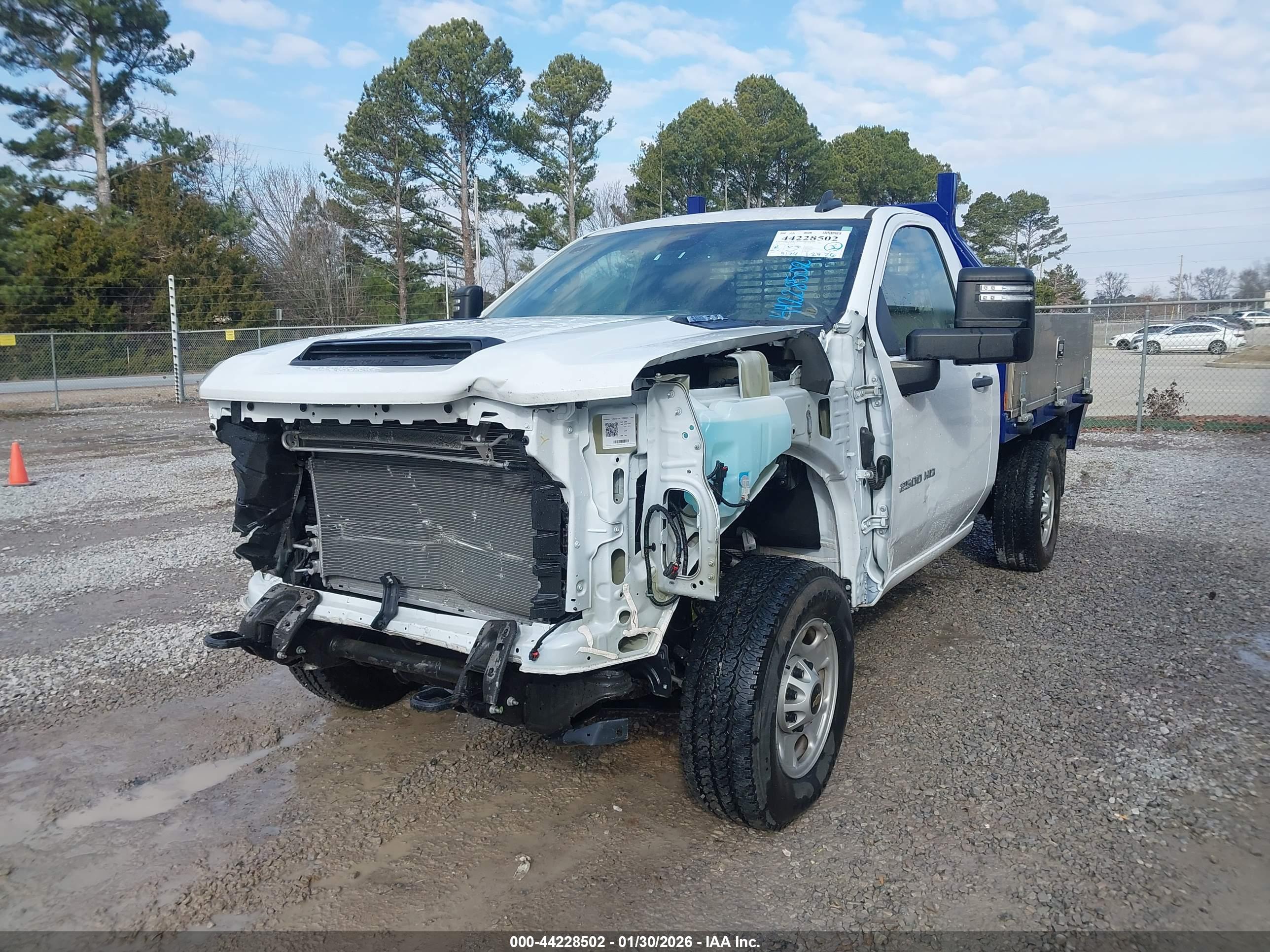 CHEVROLET SILVERADO image 6