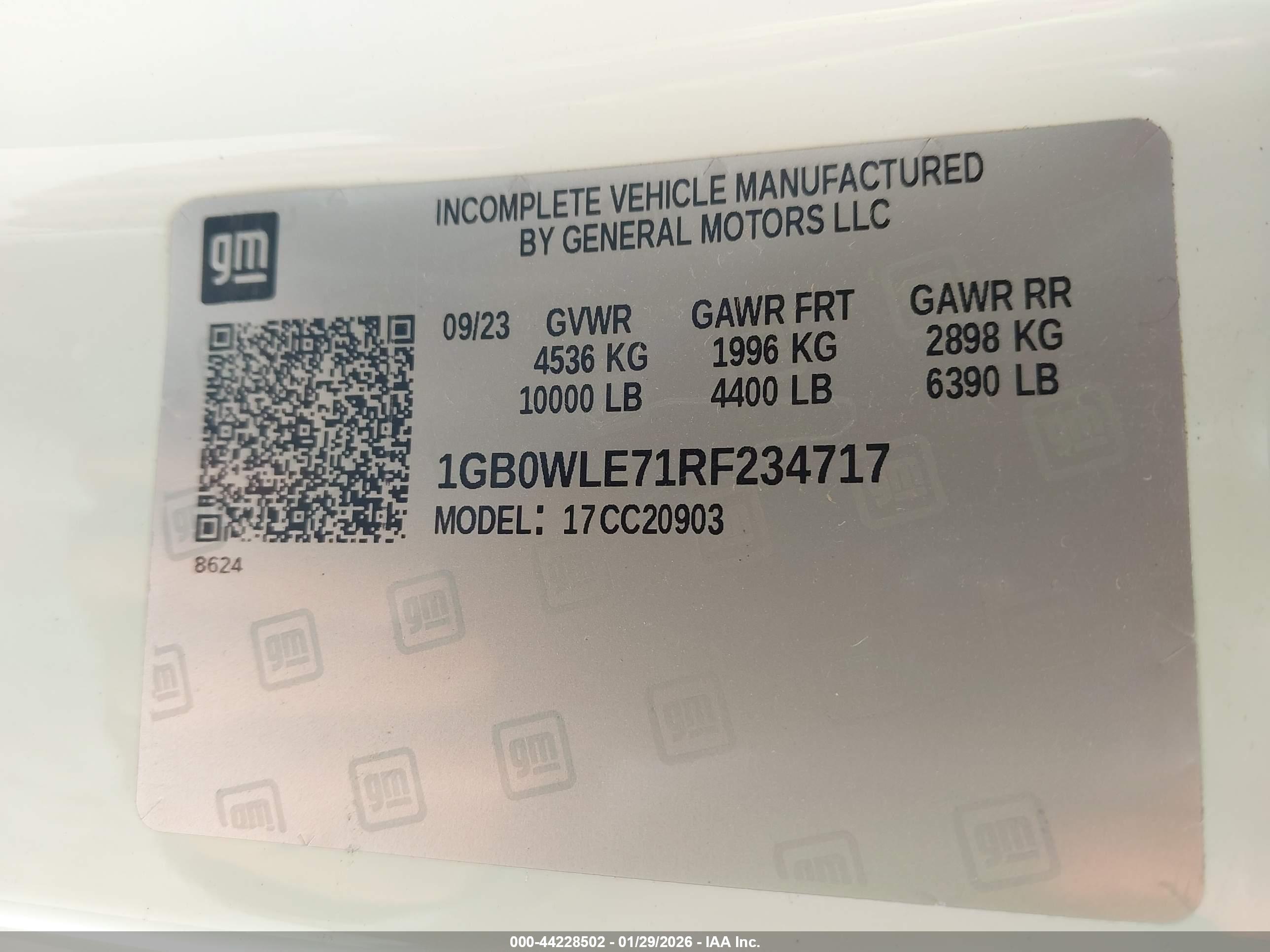 CHEVROLET SILVERADO image 9