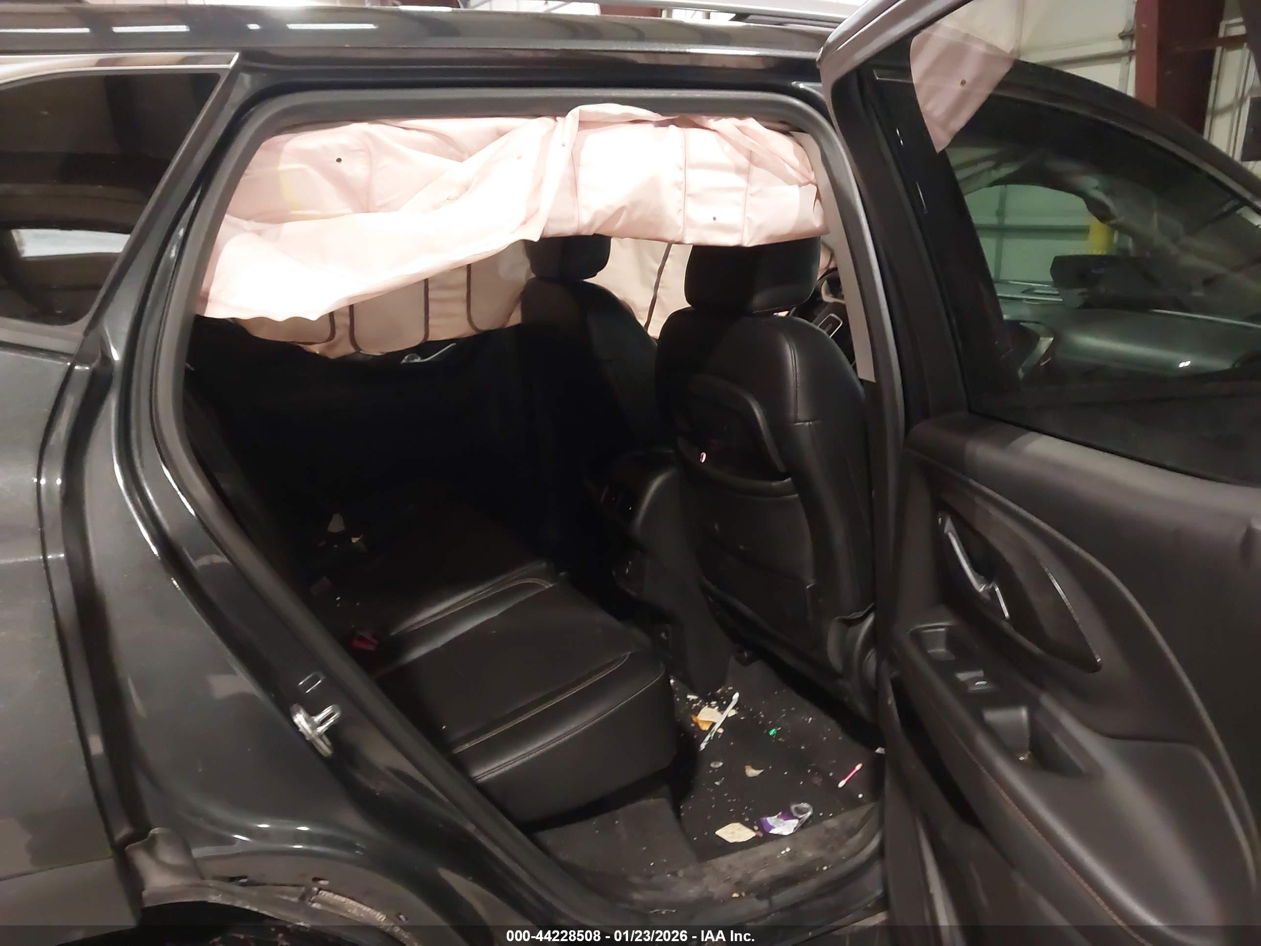 GMC TERRAIN image 8