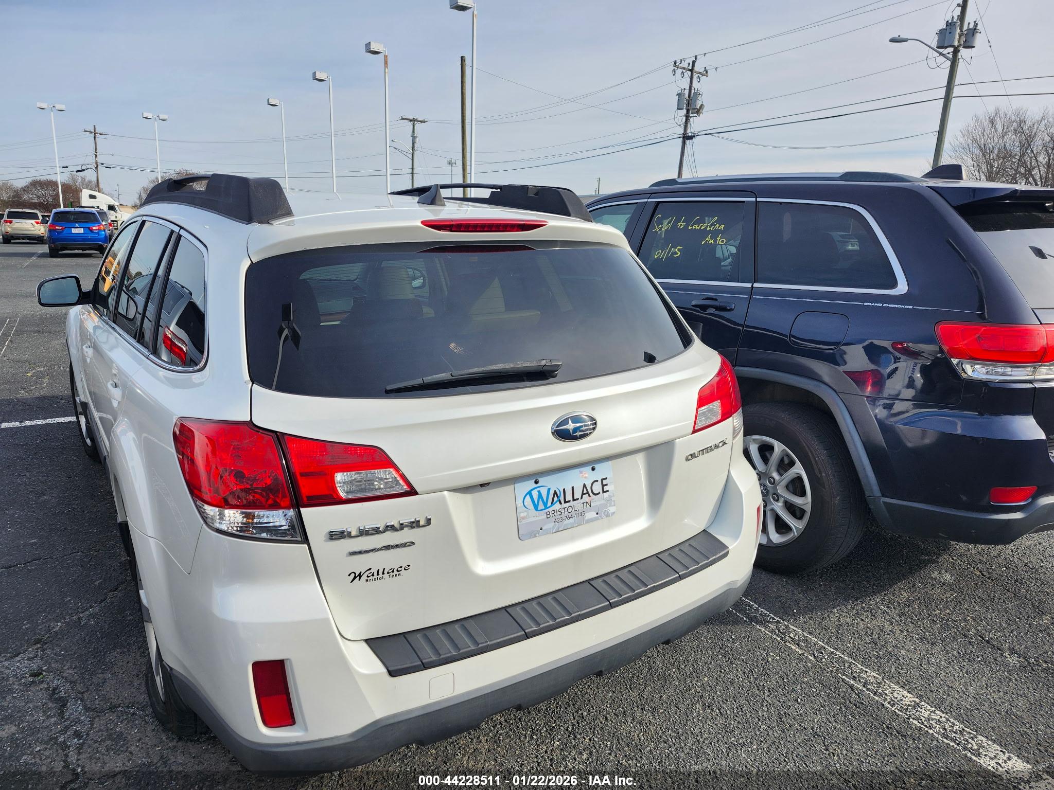 SUBARU OUTBACK image 3