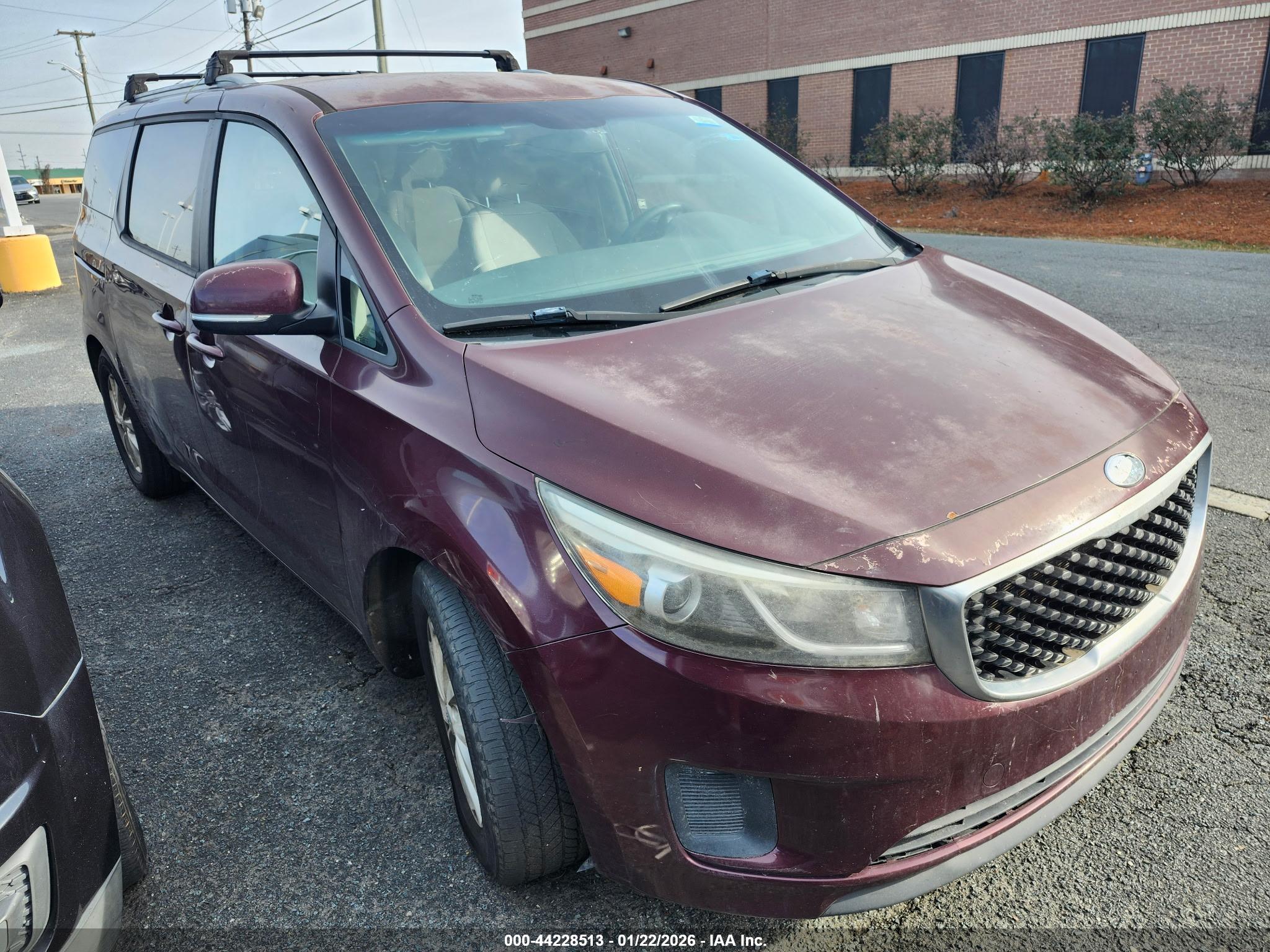 KIA SEDONA image 6