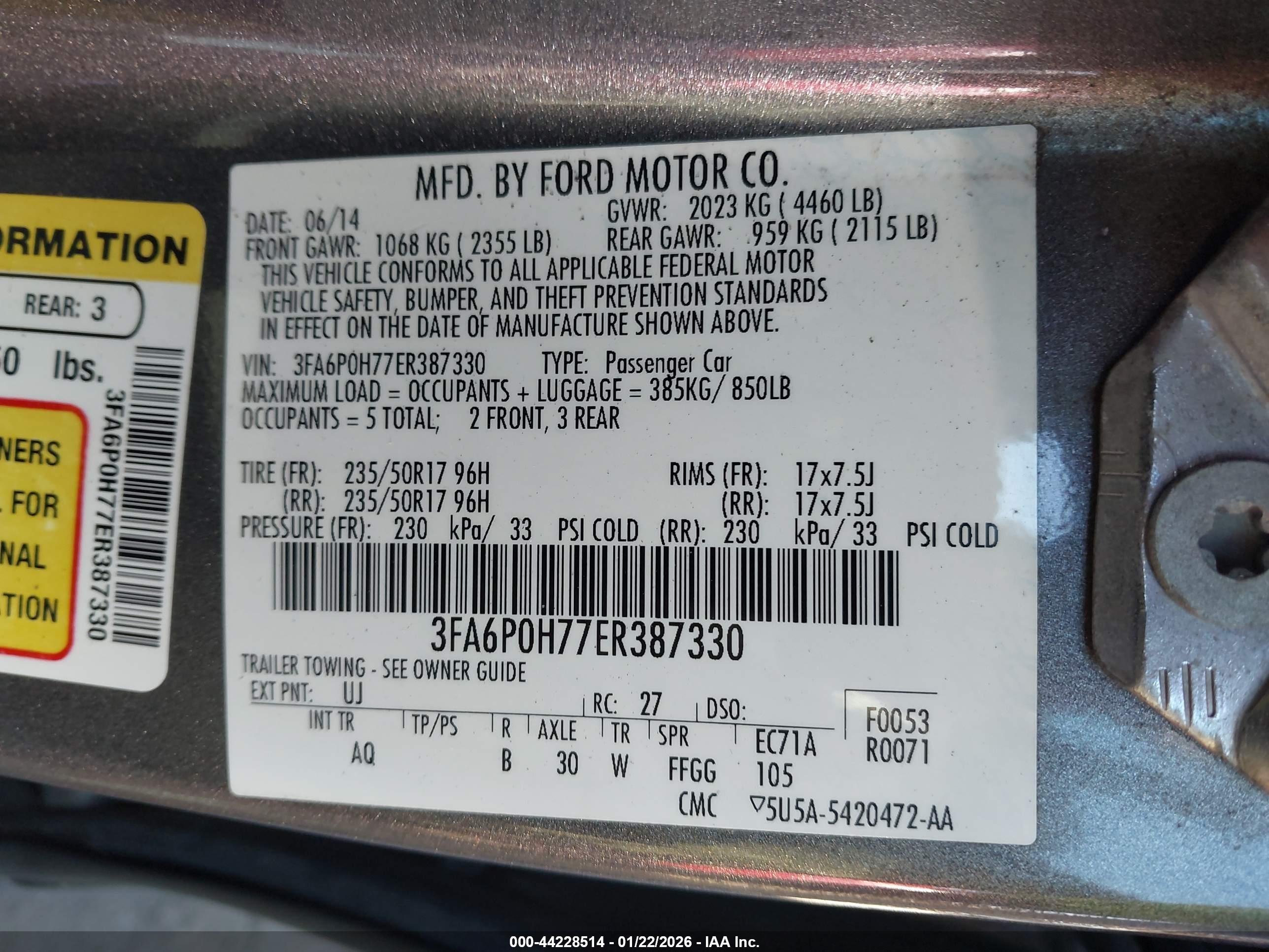 FORD FUSION image 9