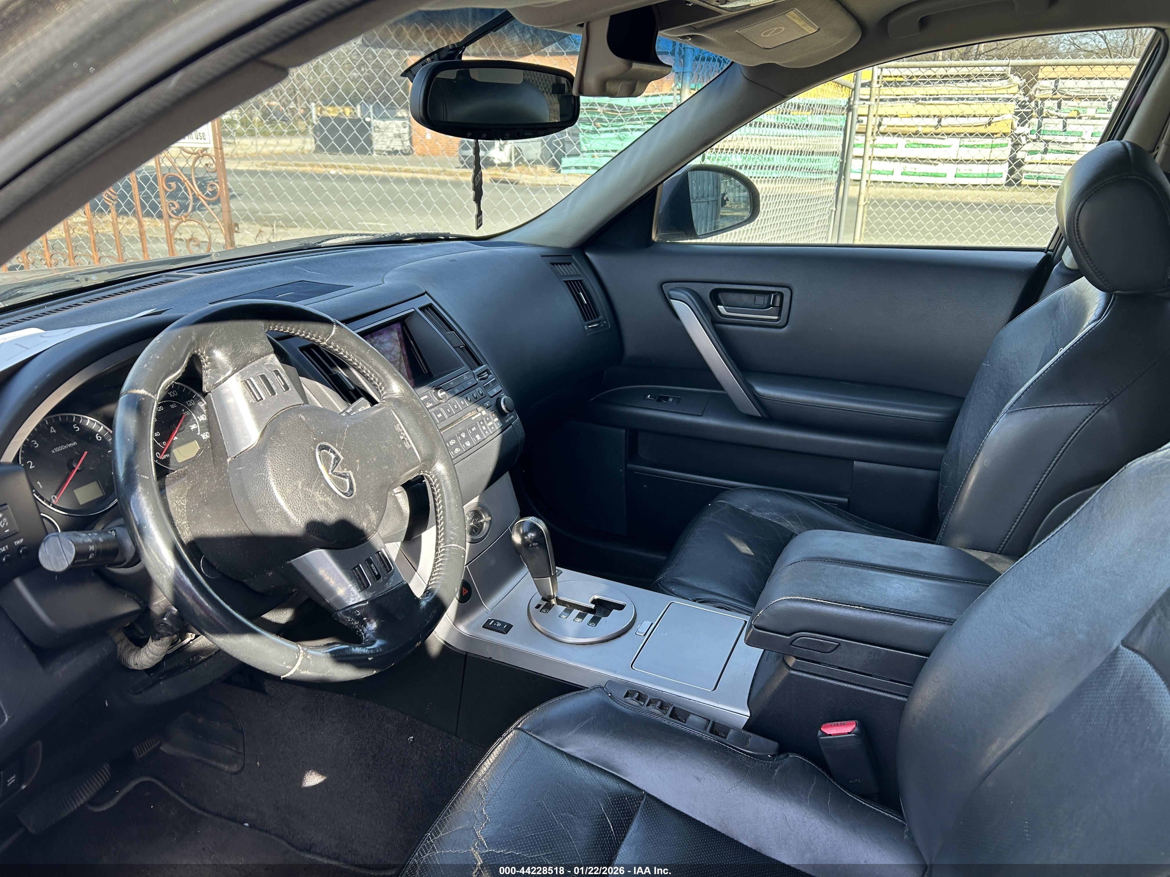 INFINITI FX35 image 5