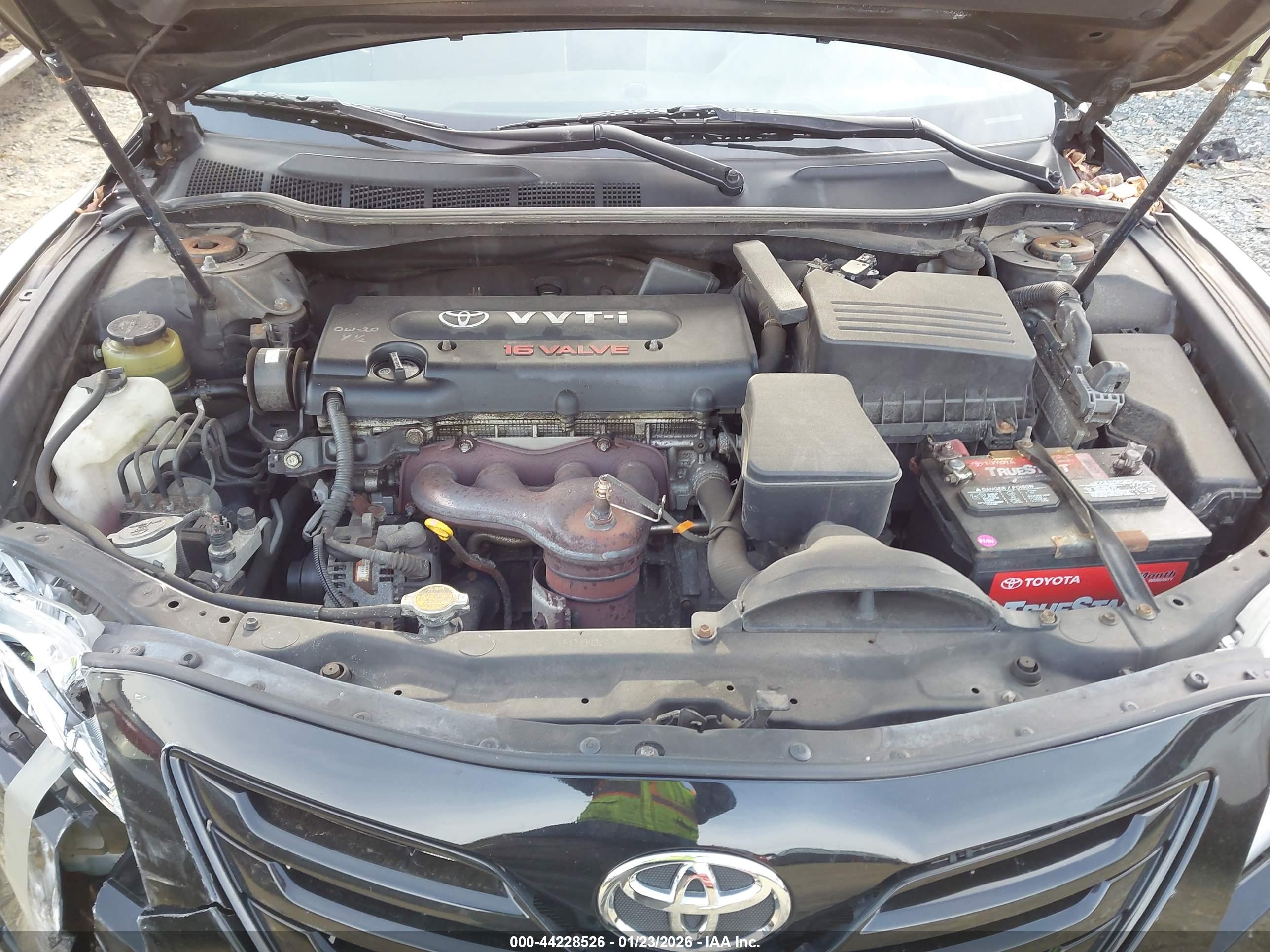 TOYOTA CAMRY image 10