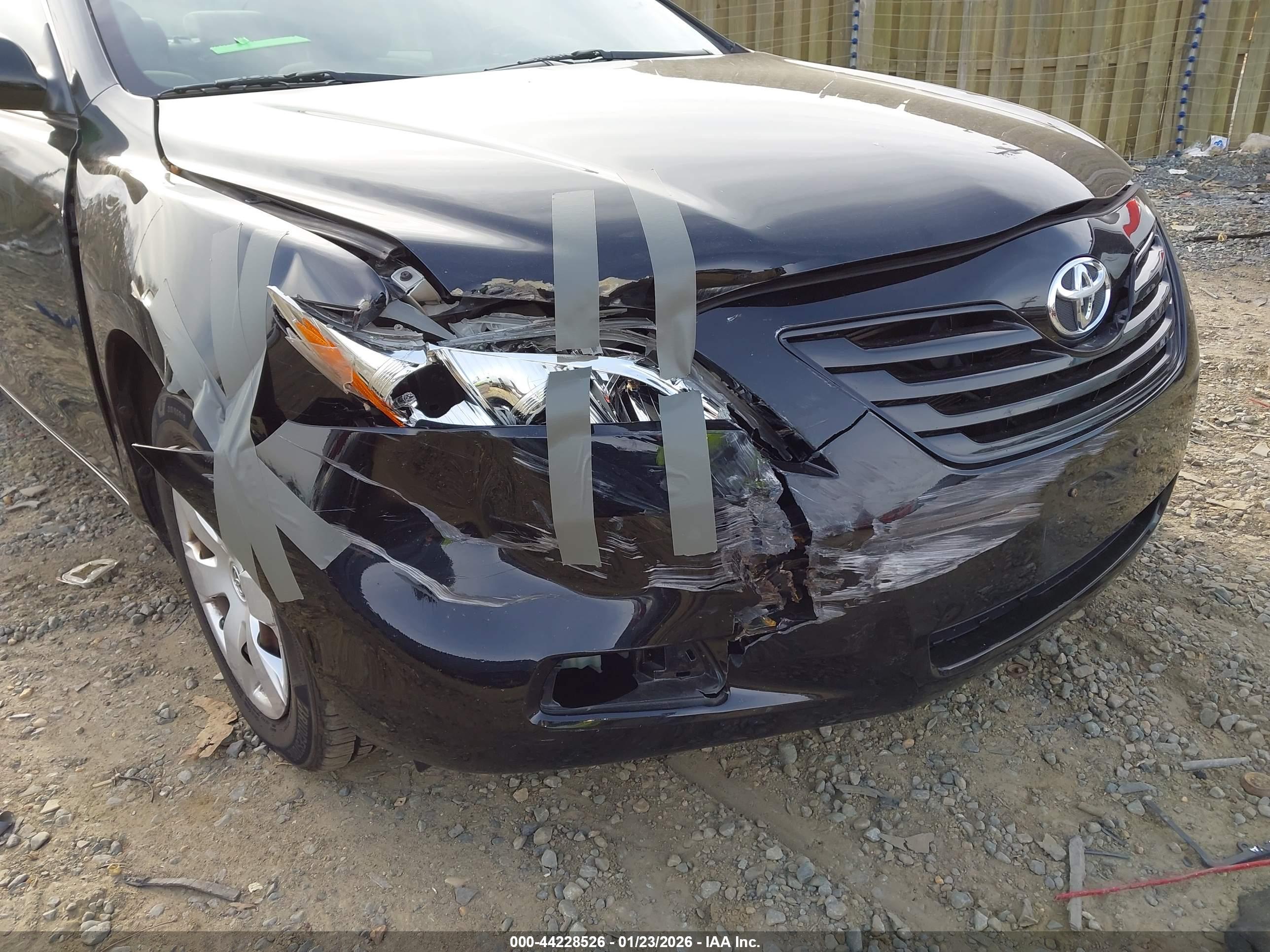 TOYOTA CAMRY image 6