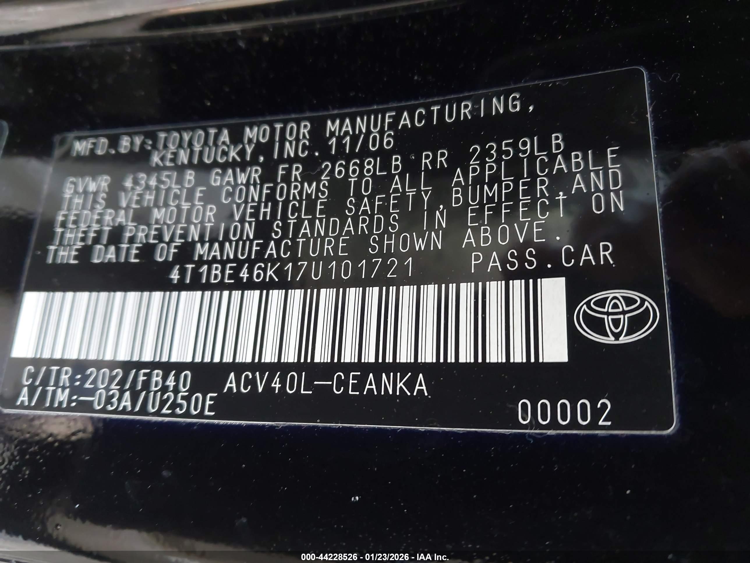 TOYOTA CAMRY image 9