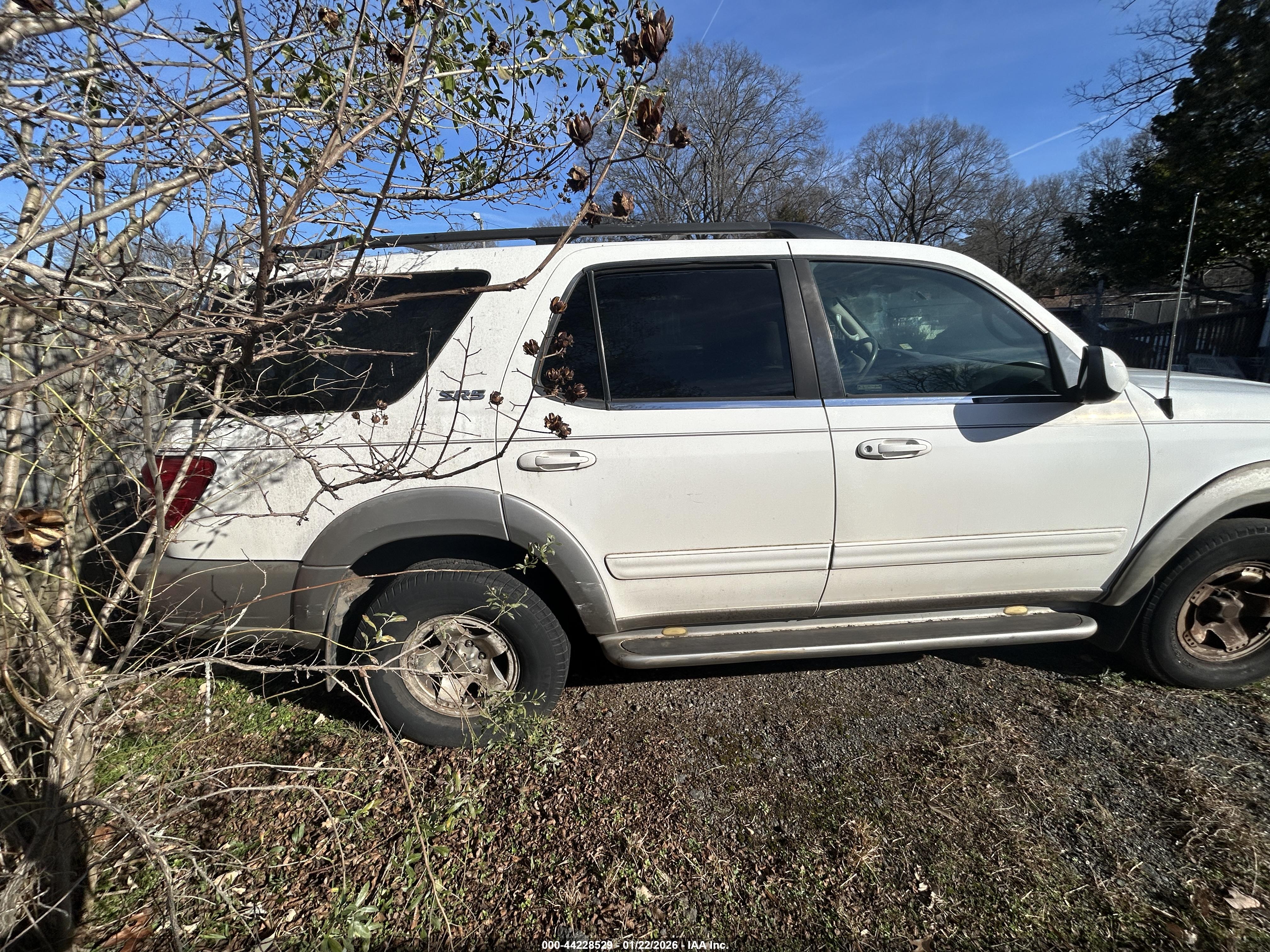 TOYOTA SEQUOIA image 6