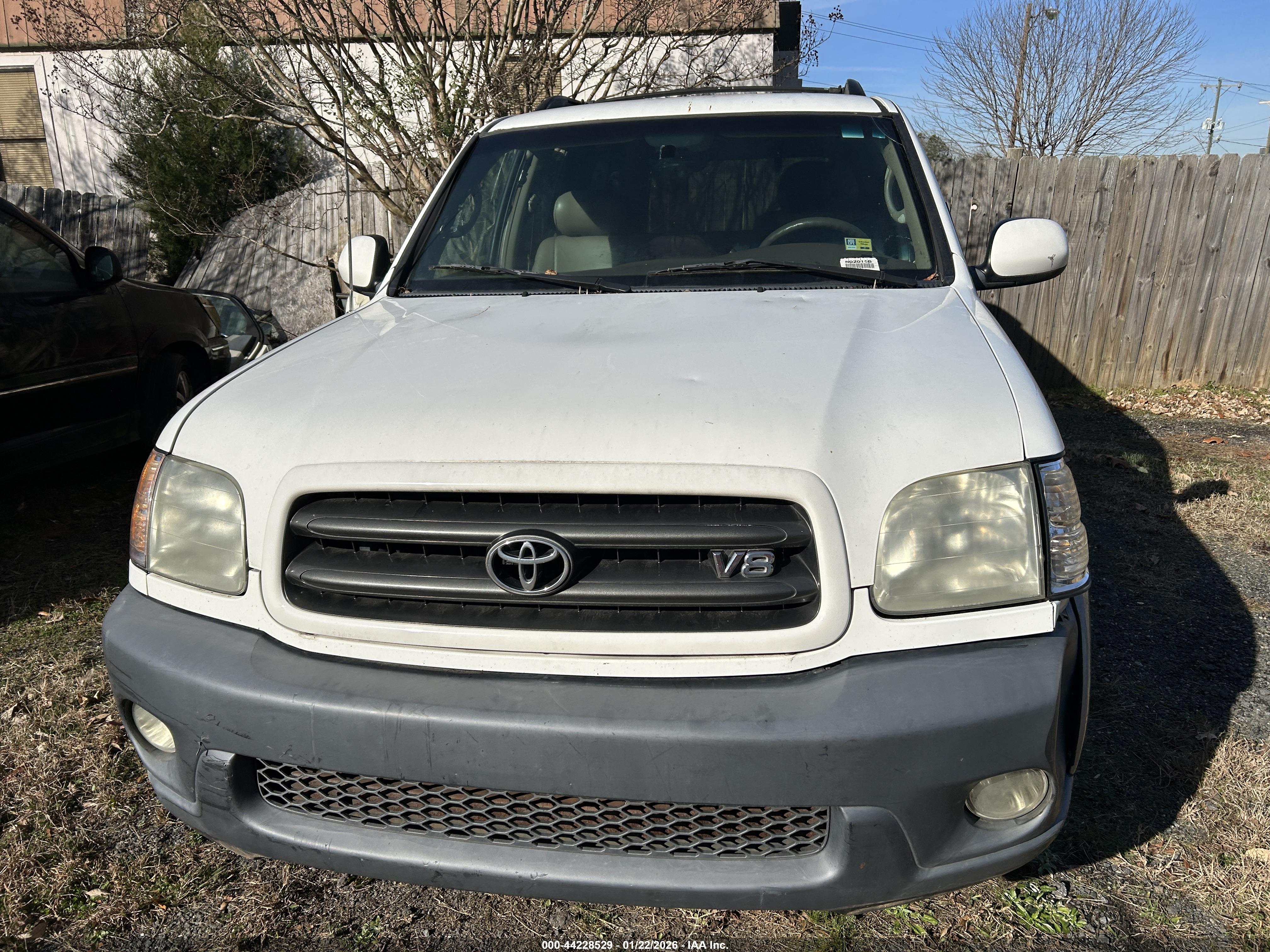 TOYOTA SEQUOIA image 9