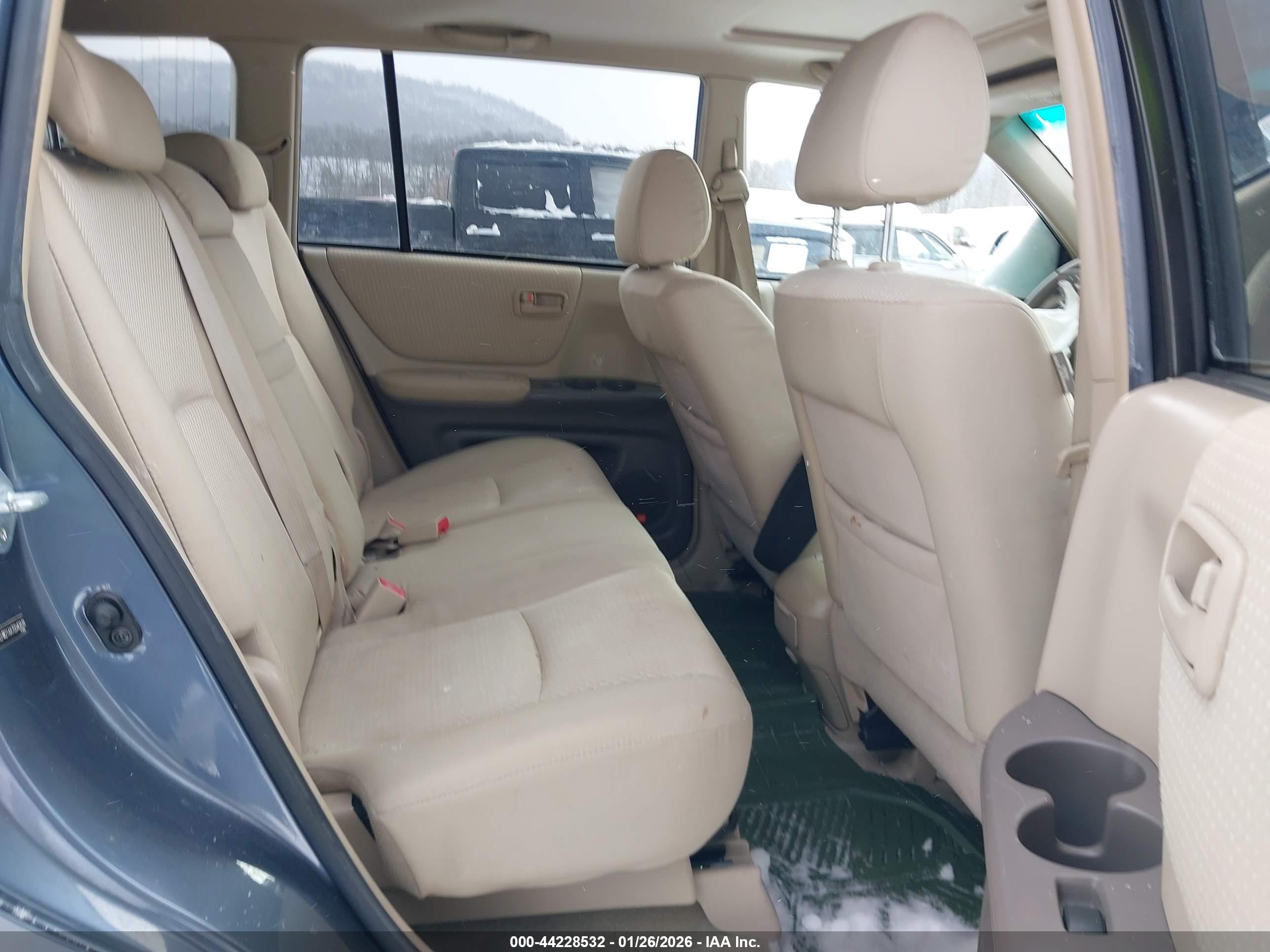 TOYOTA HIGHLANDER image 8