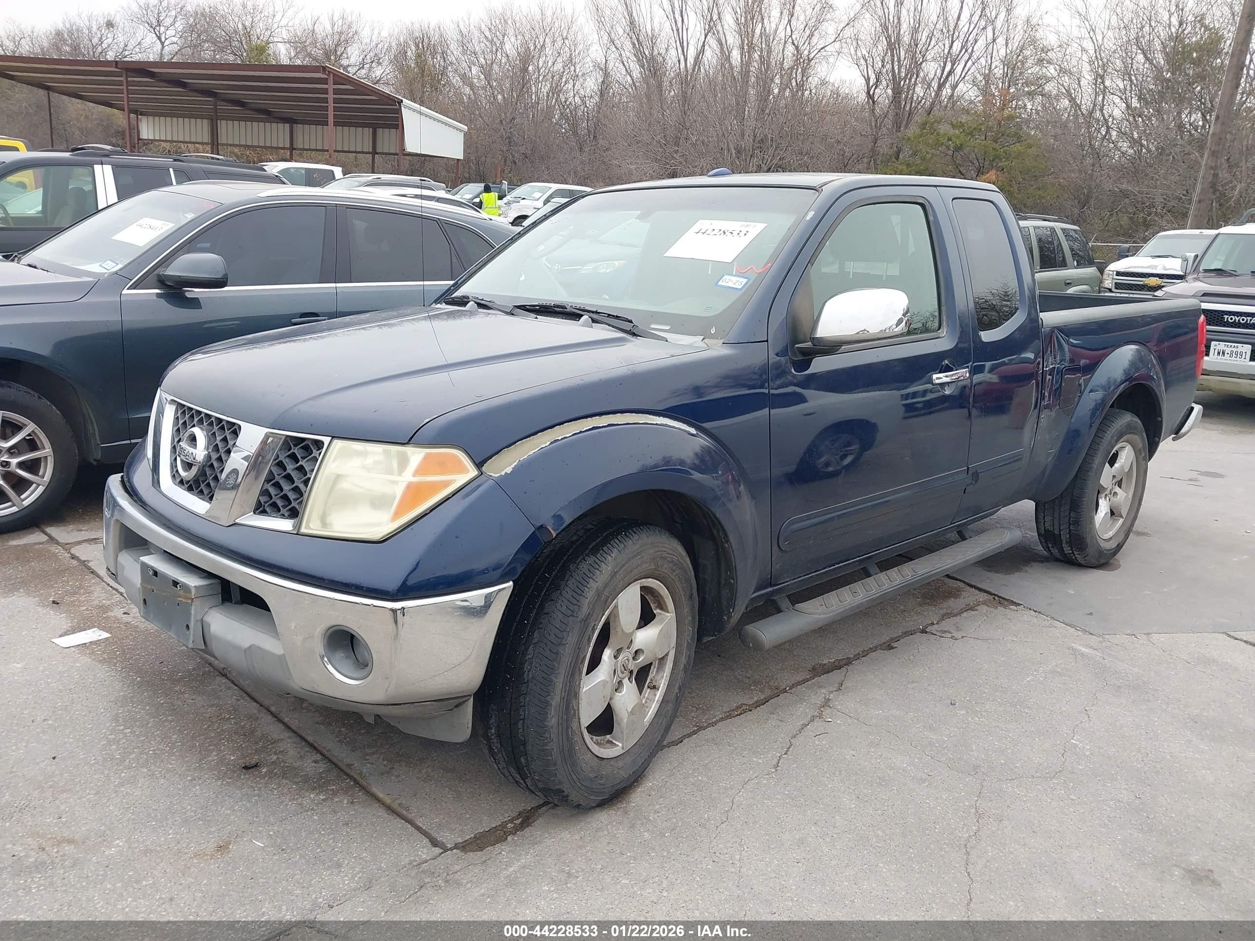 NISSAN FRONTIER image 2