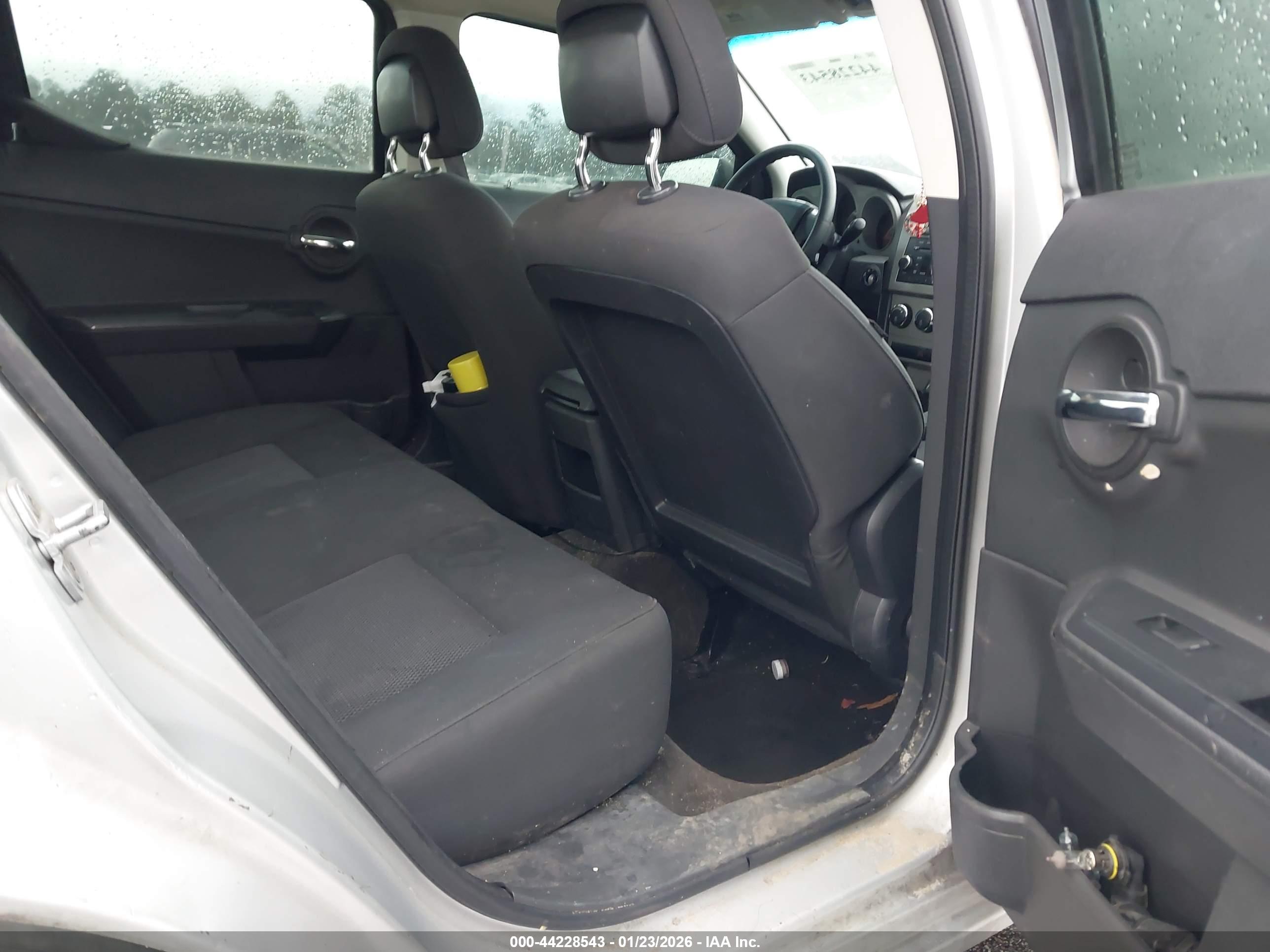 DODGE AVENGER image 8