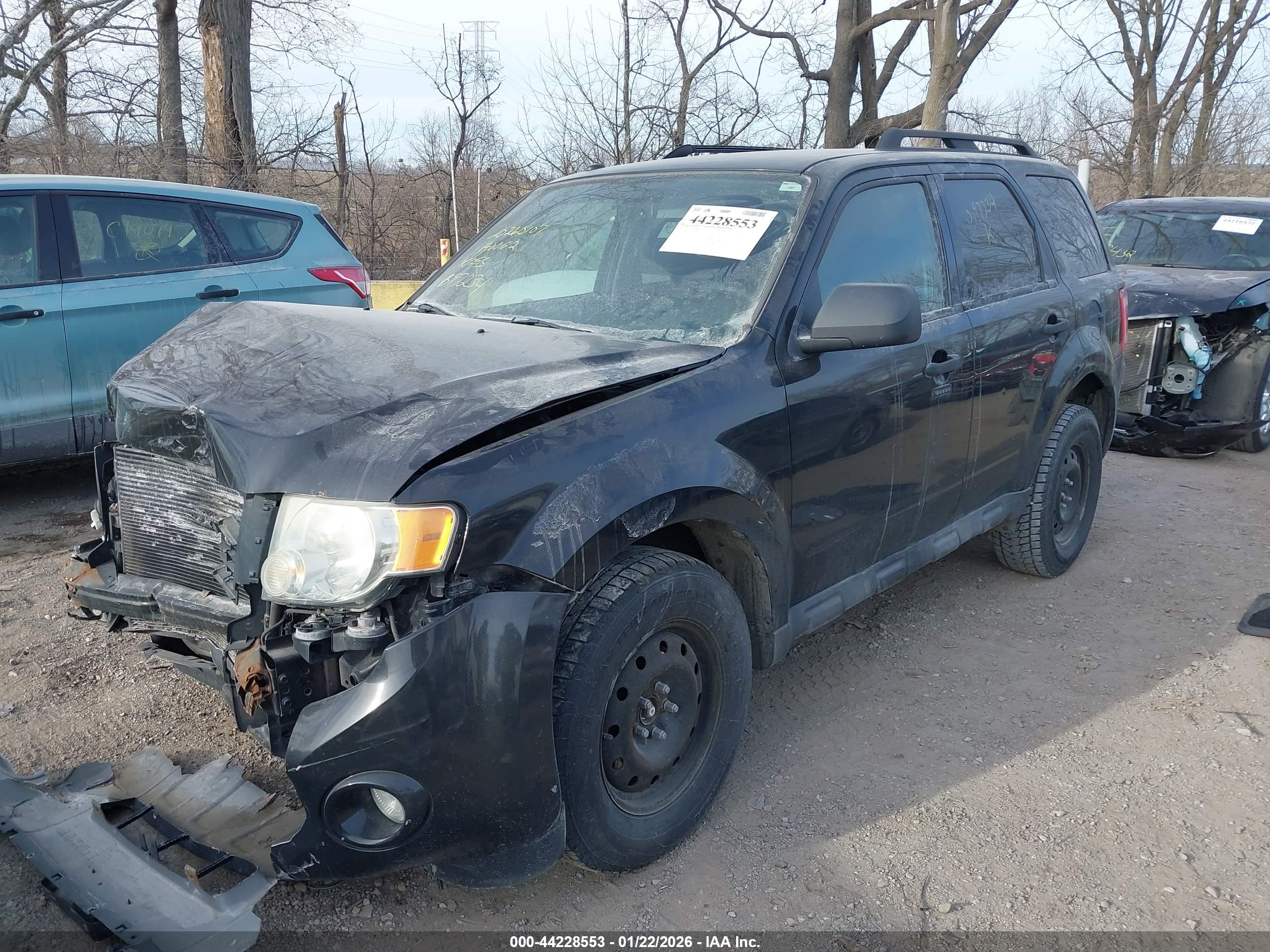 FORD ESCAPE image 2