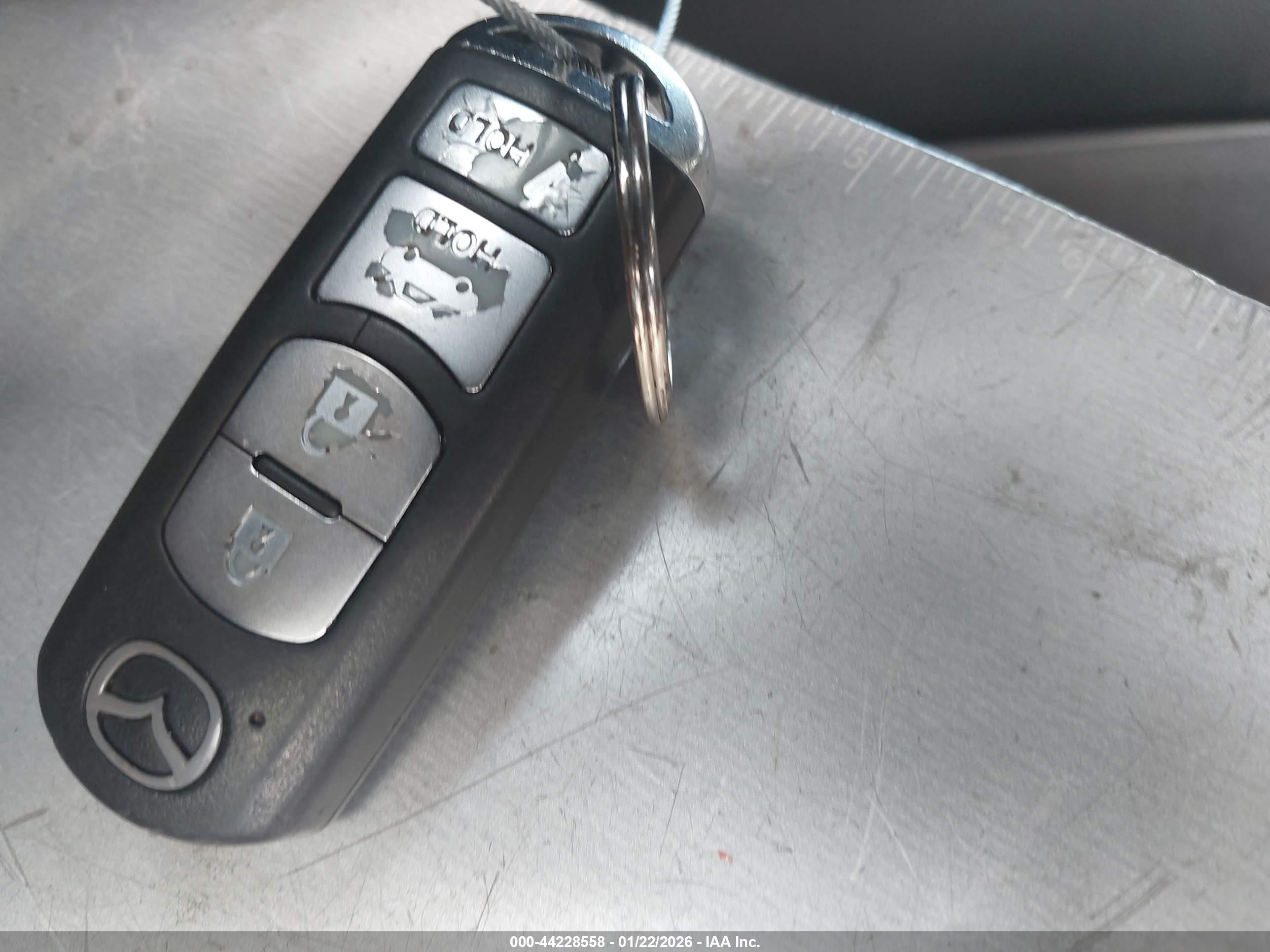 MAZDA MAZDA6 image 11