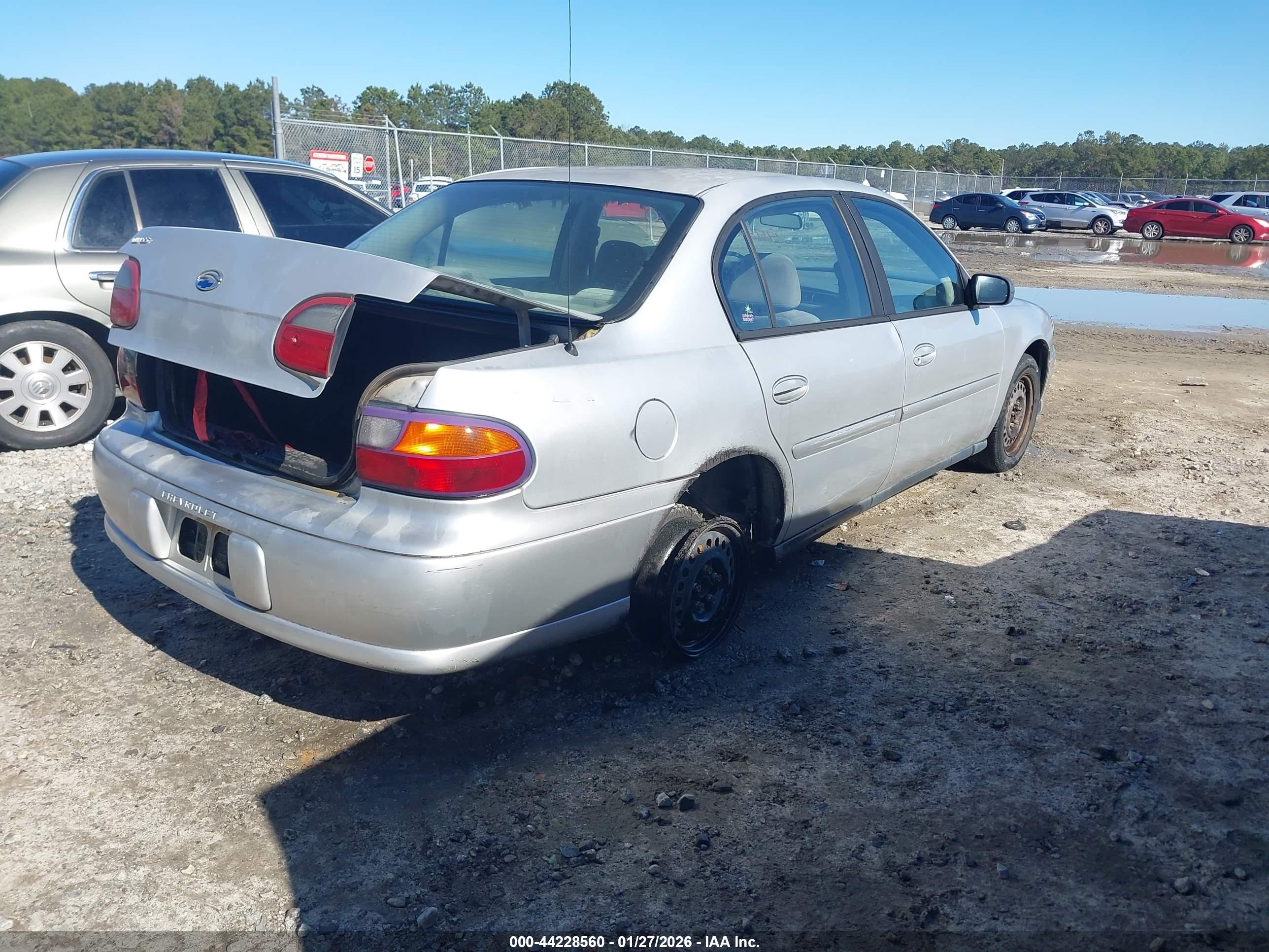 CHEVROLET CLASSIC image 4