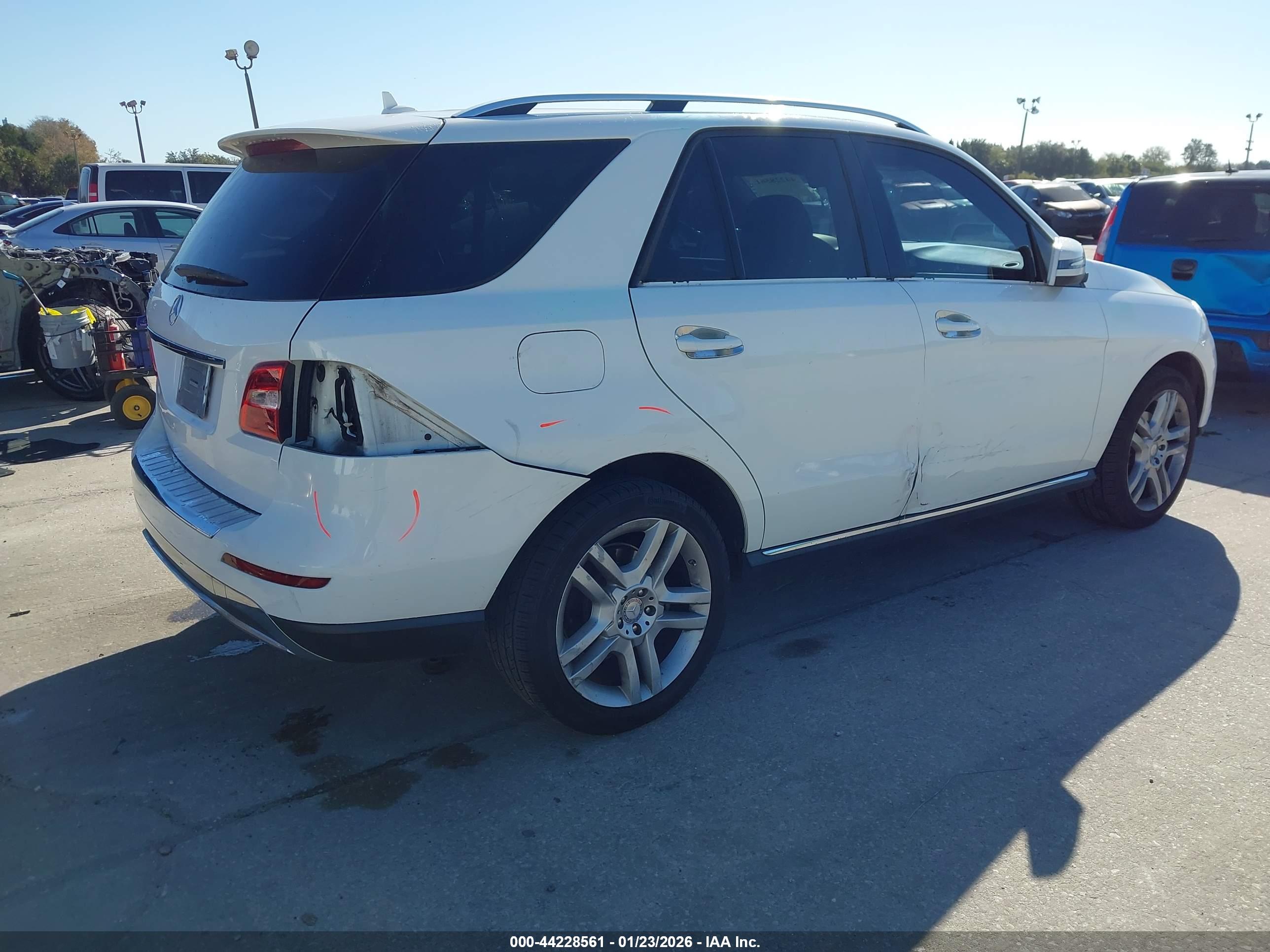 MERCEDES-BENZ ML image 4
