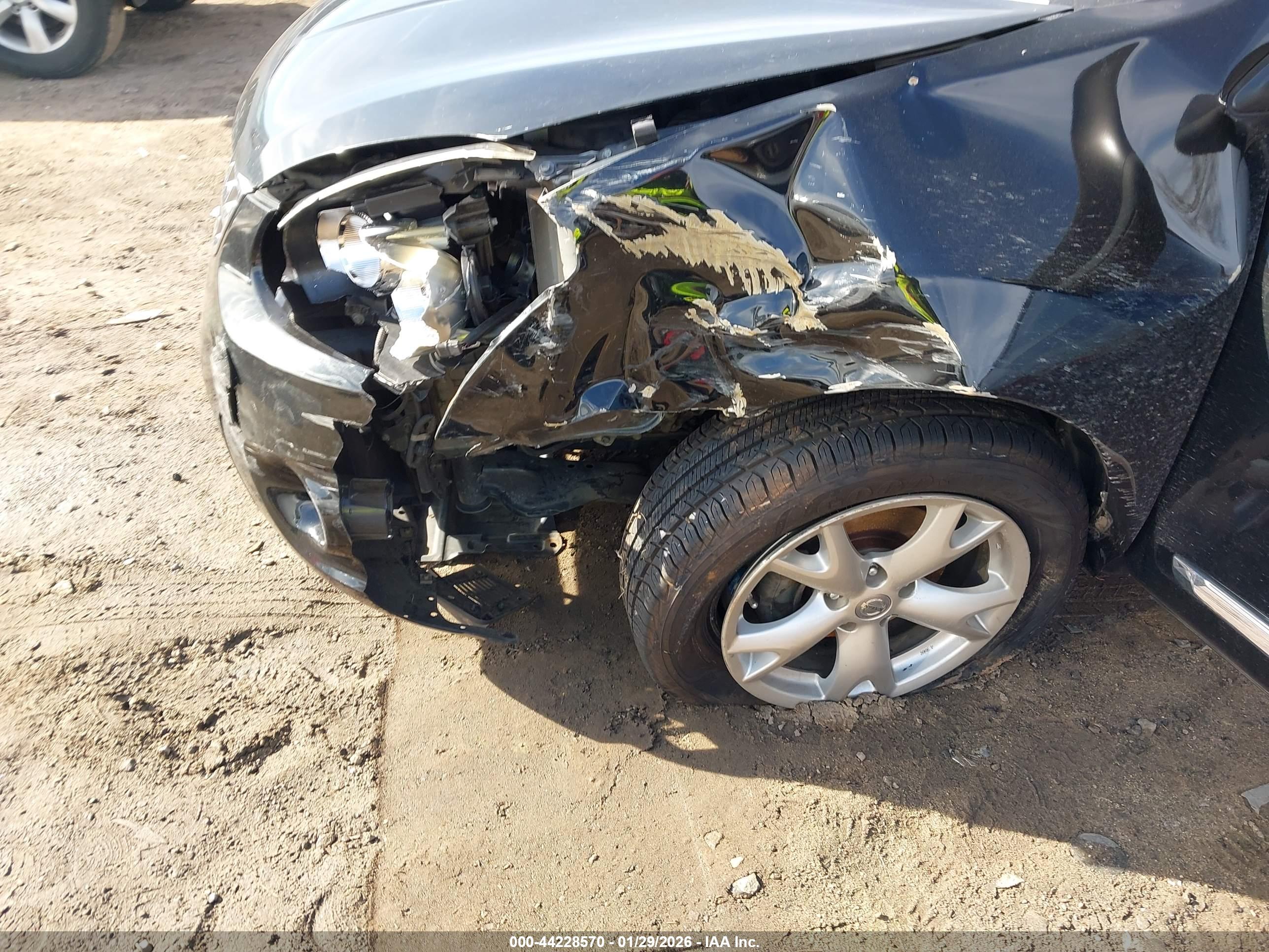 NISSAN ROGUE image 6