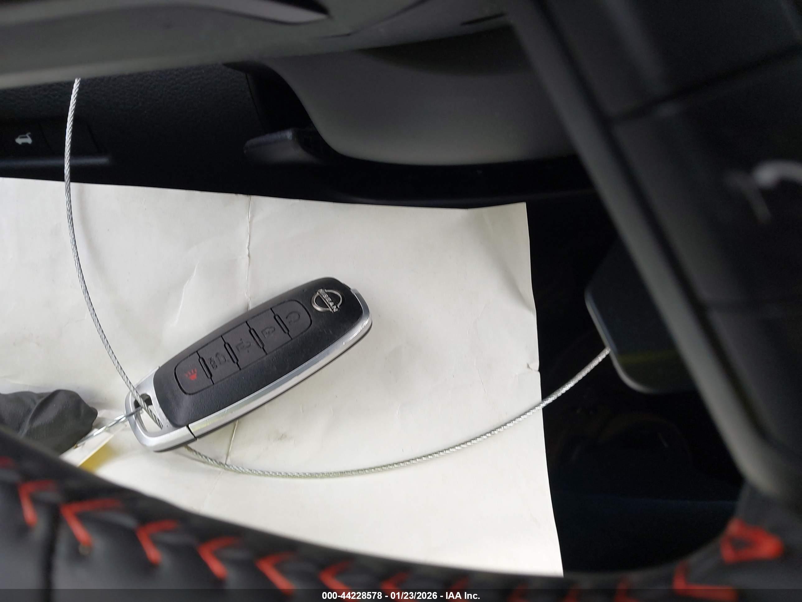NISSAN ROGUE image 11