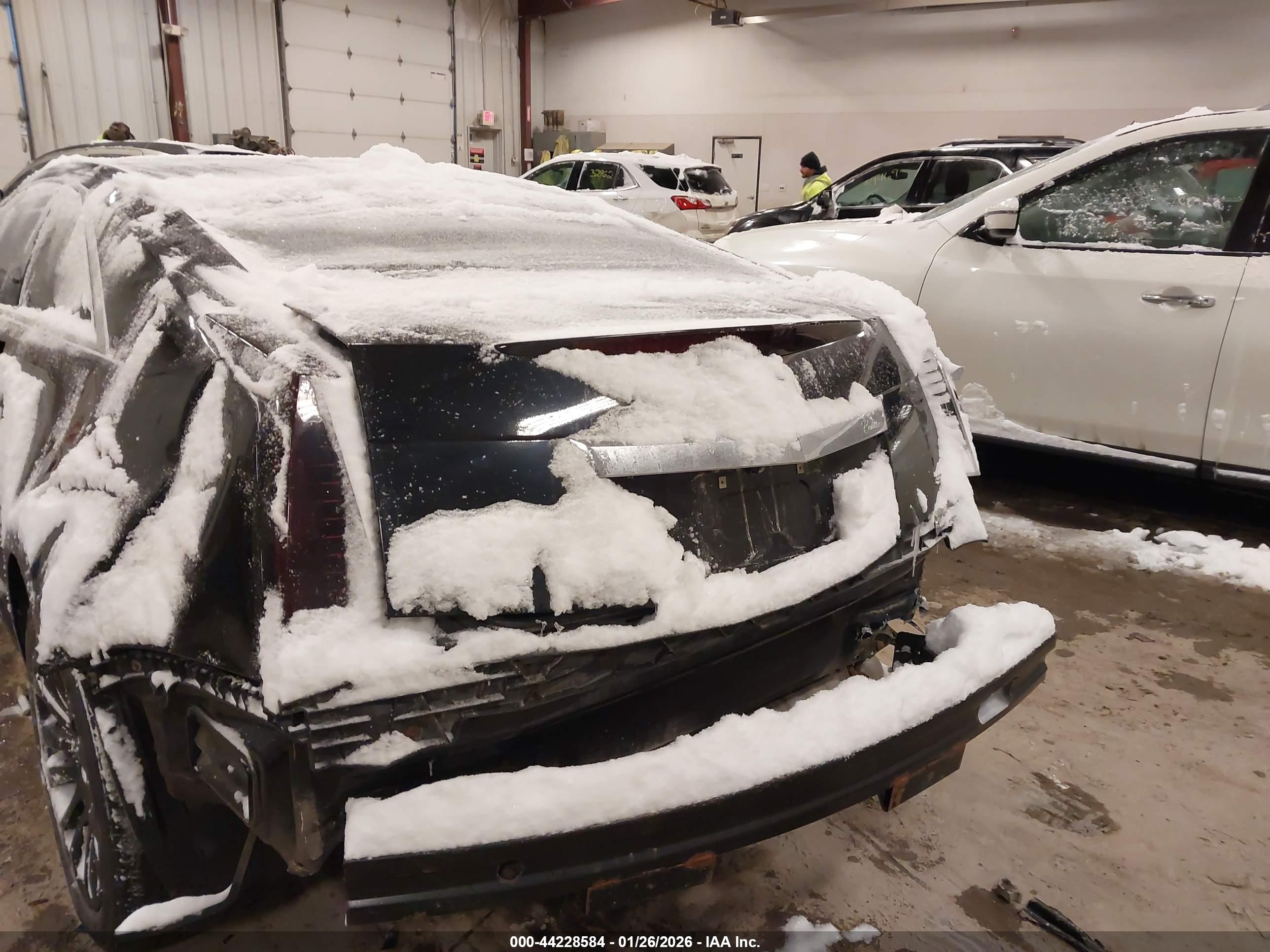 CADILLAC CTS image 6