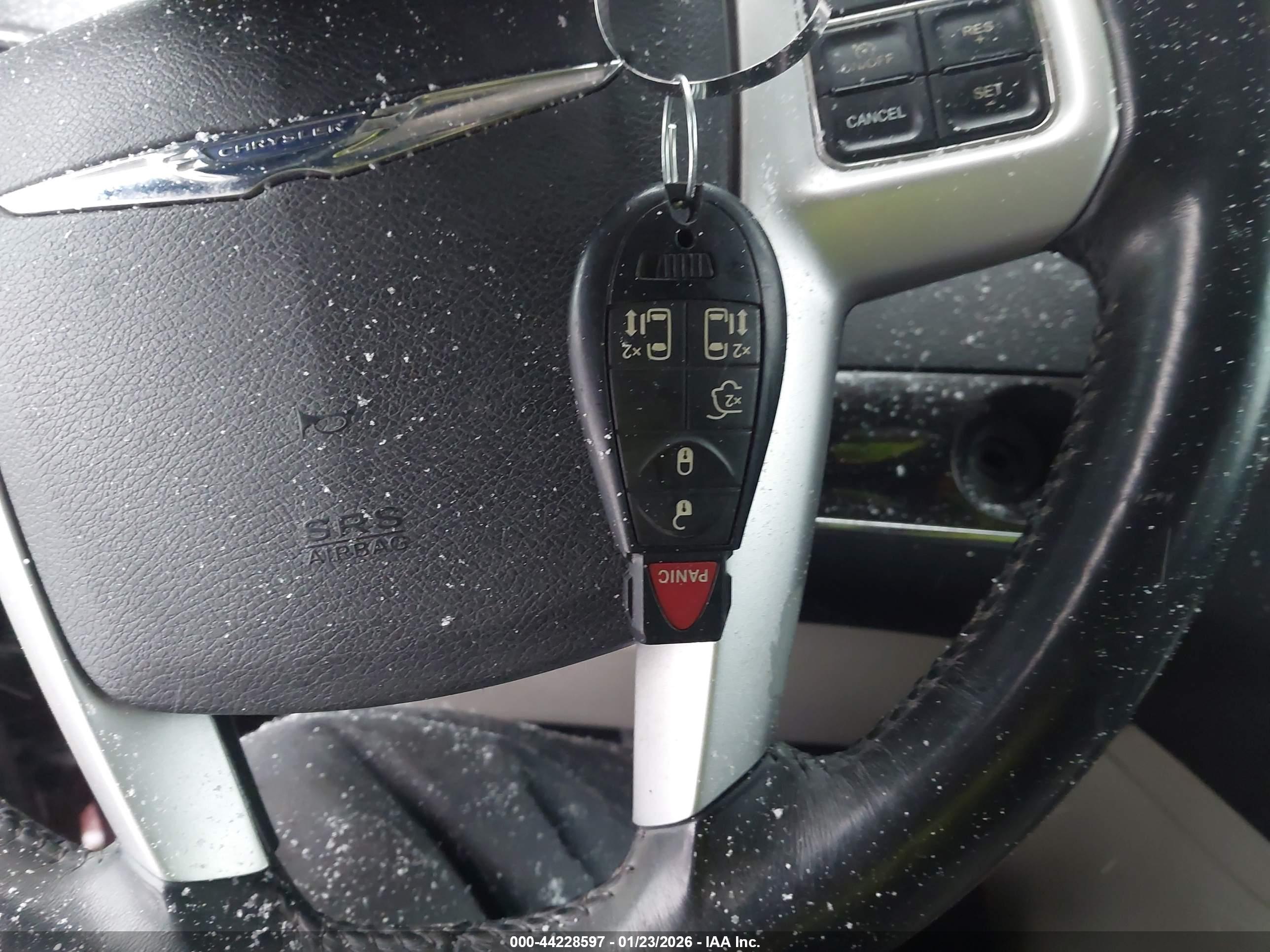 CHRYSLER TOWN image 11