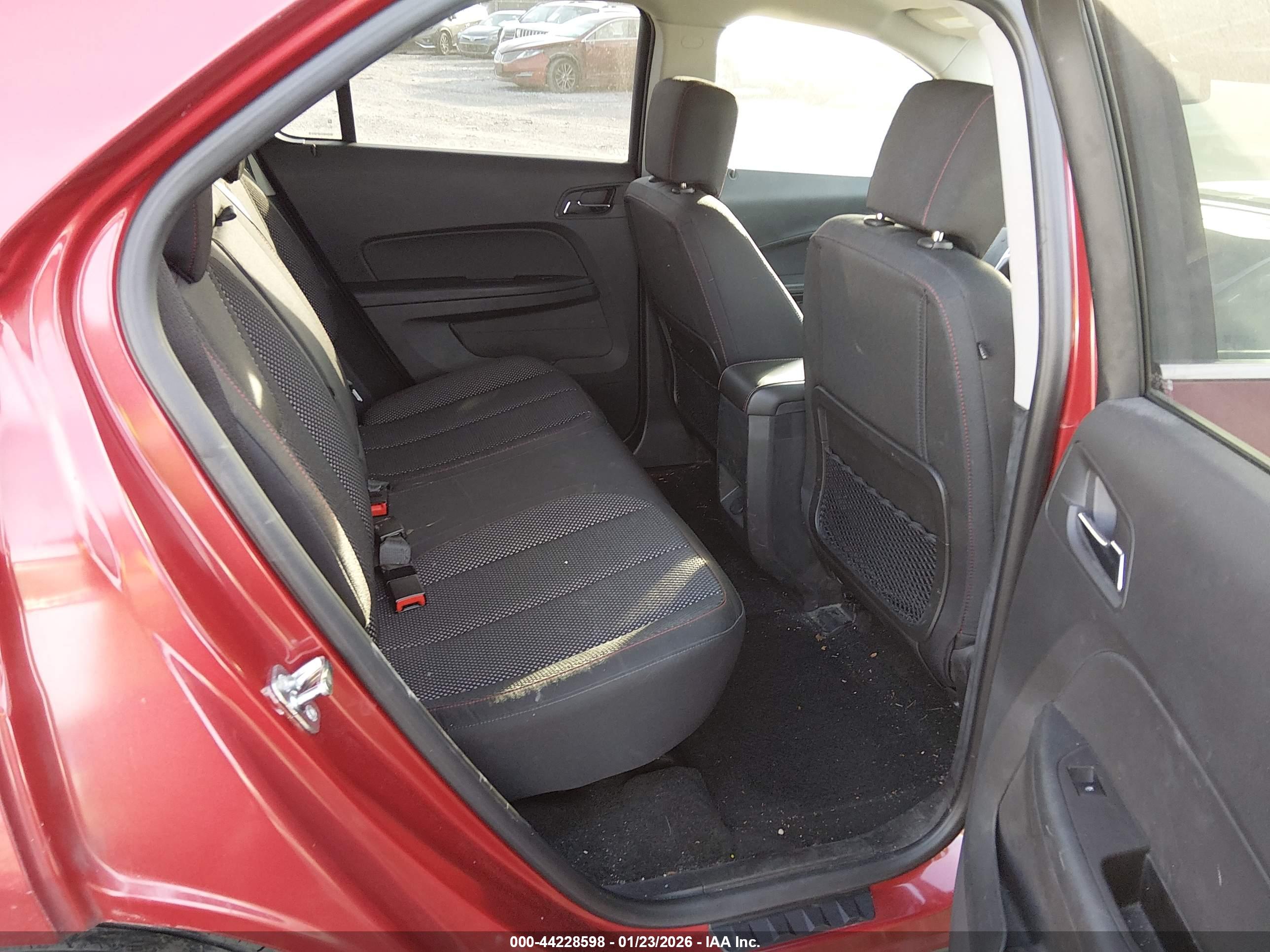 CHEVROLET EQUINOX image 8