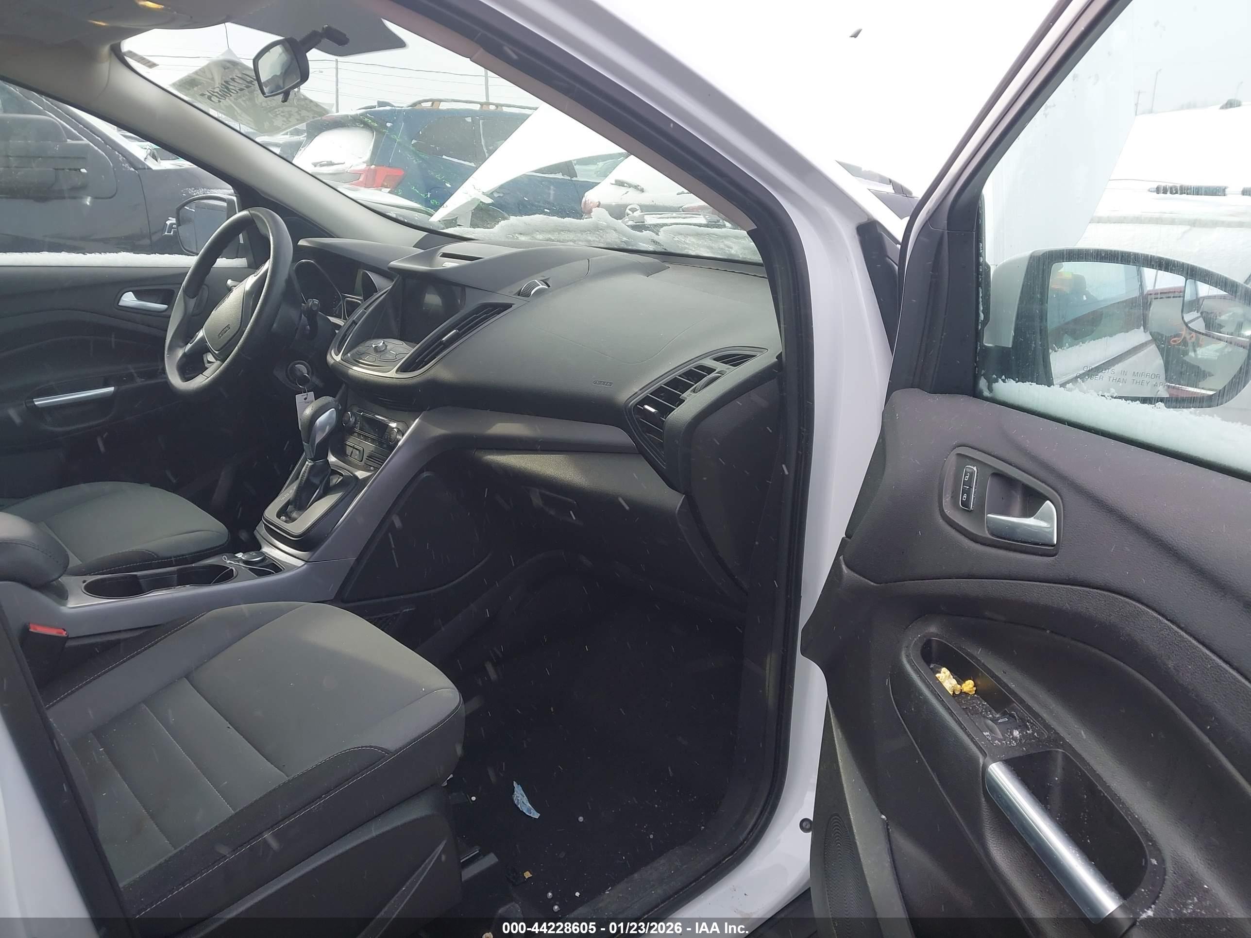 FORD ESCAPE image 5