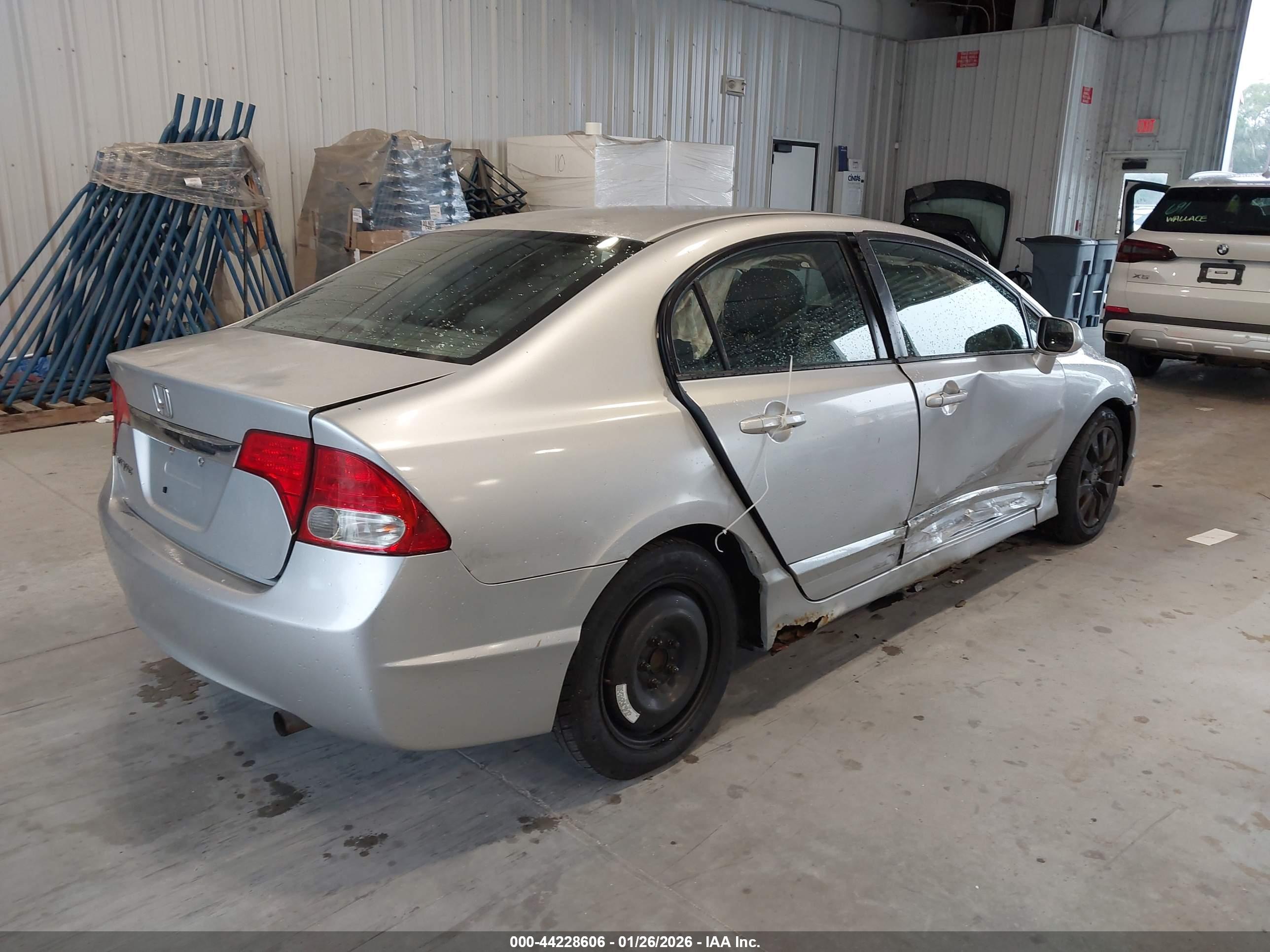 HONDA CIVIC image 4