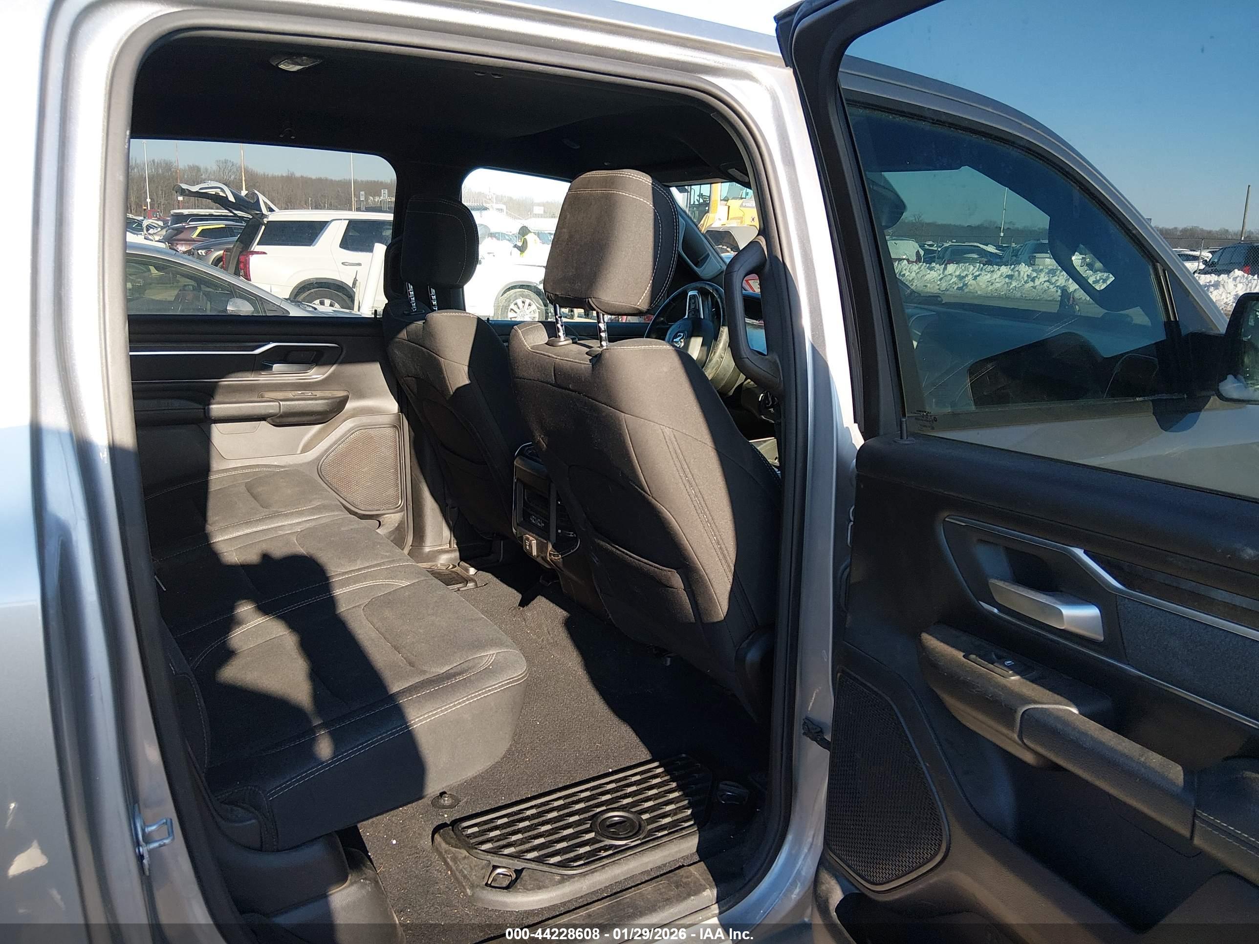 RAM 1500 image 8