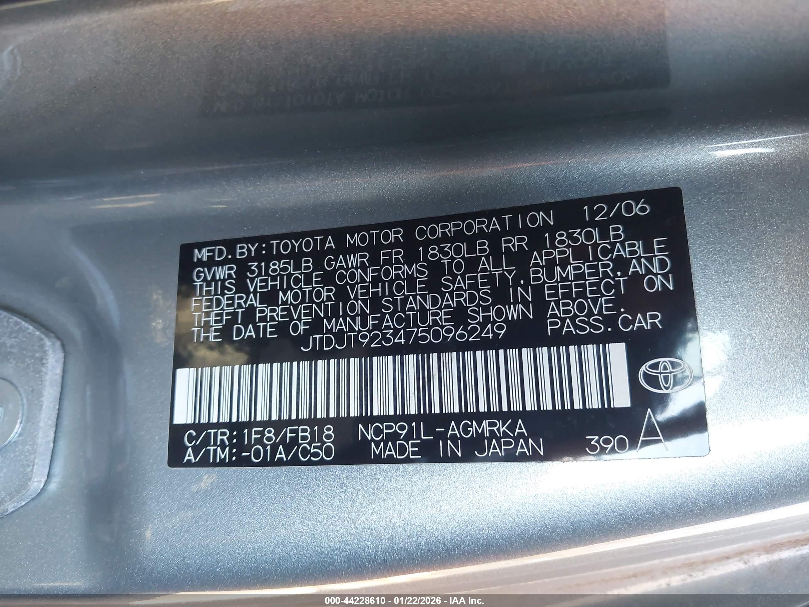 TOYOTA YARIS image 9