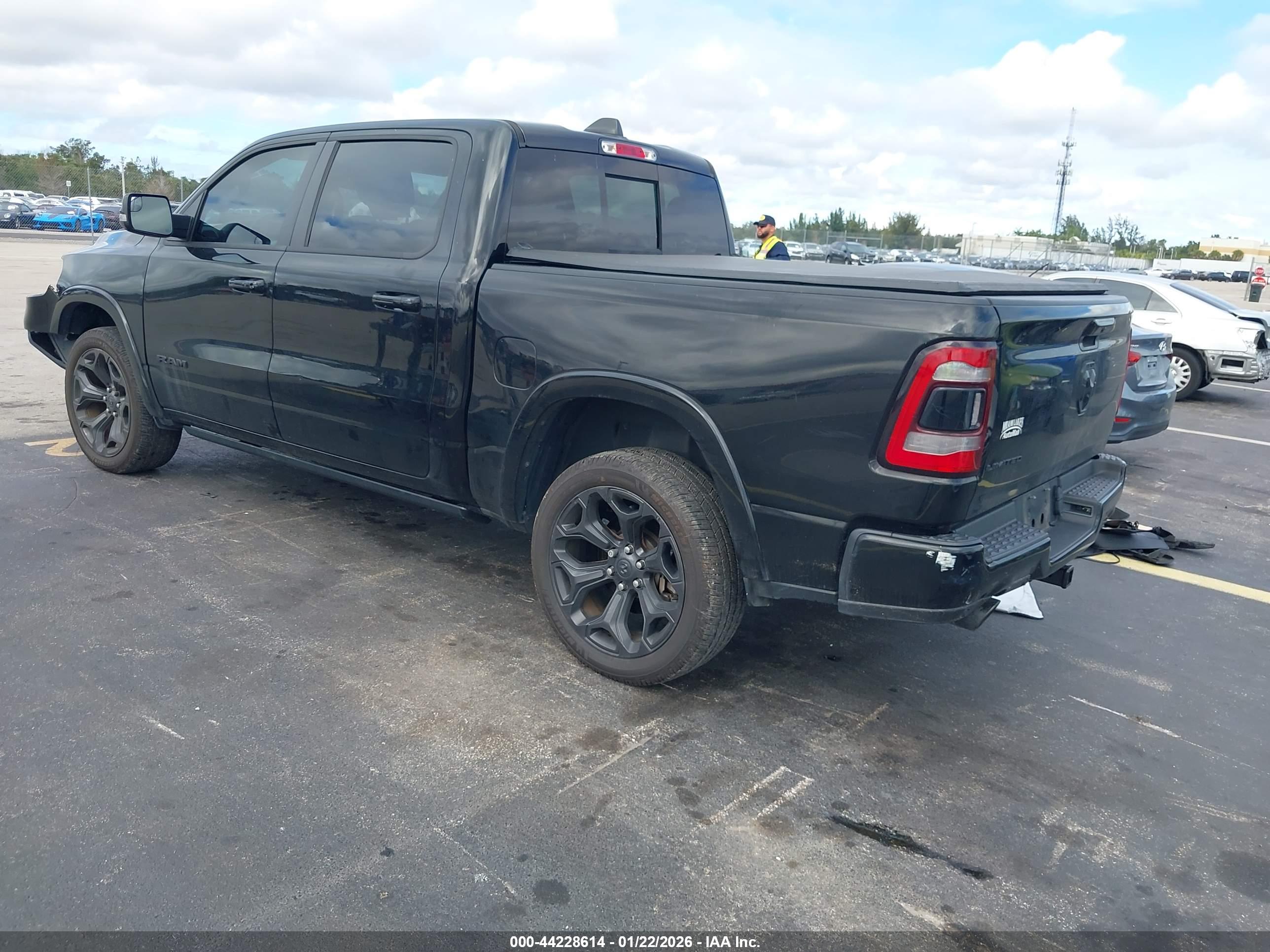 RAM 1500 image 3