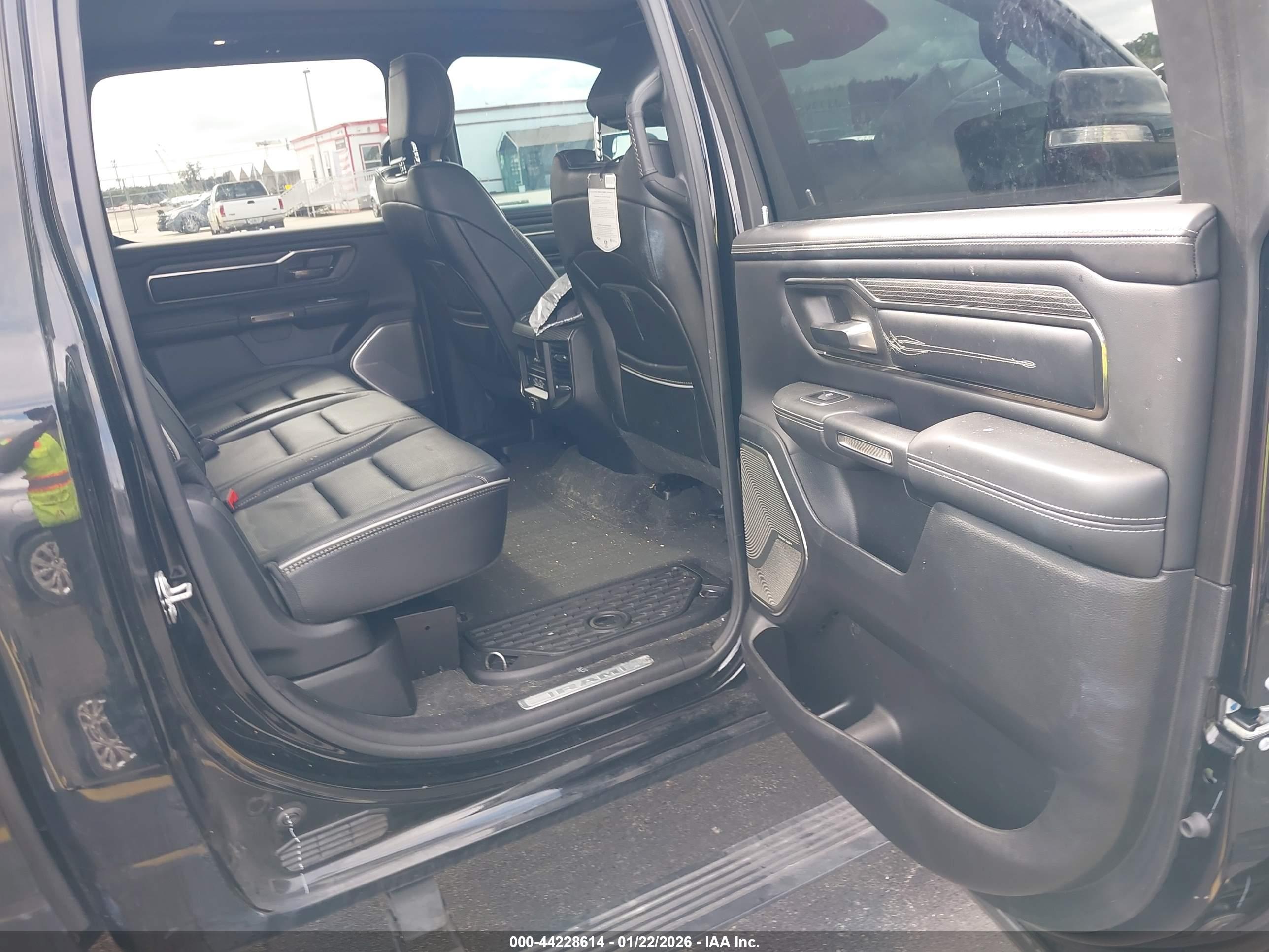 RAM 1500 image 8