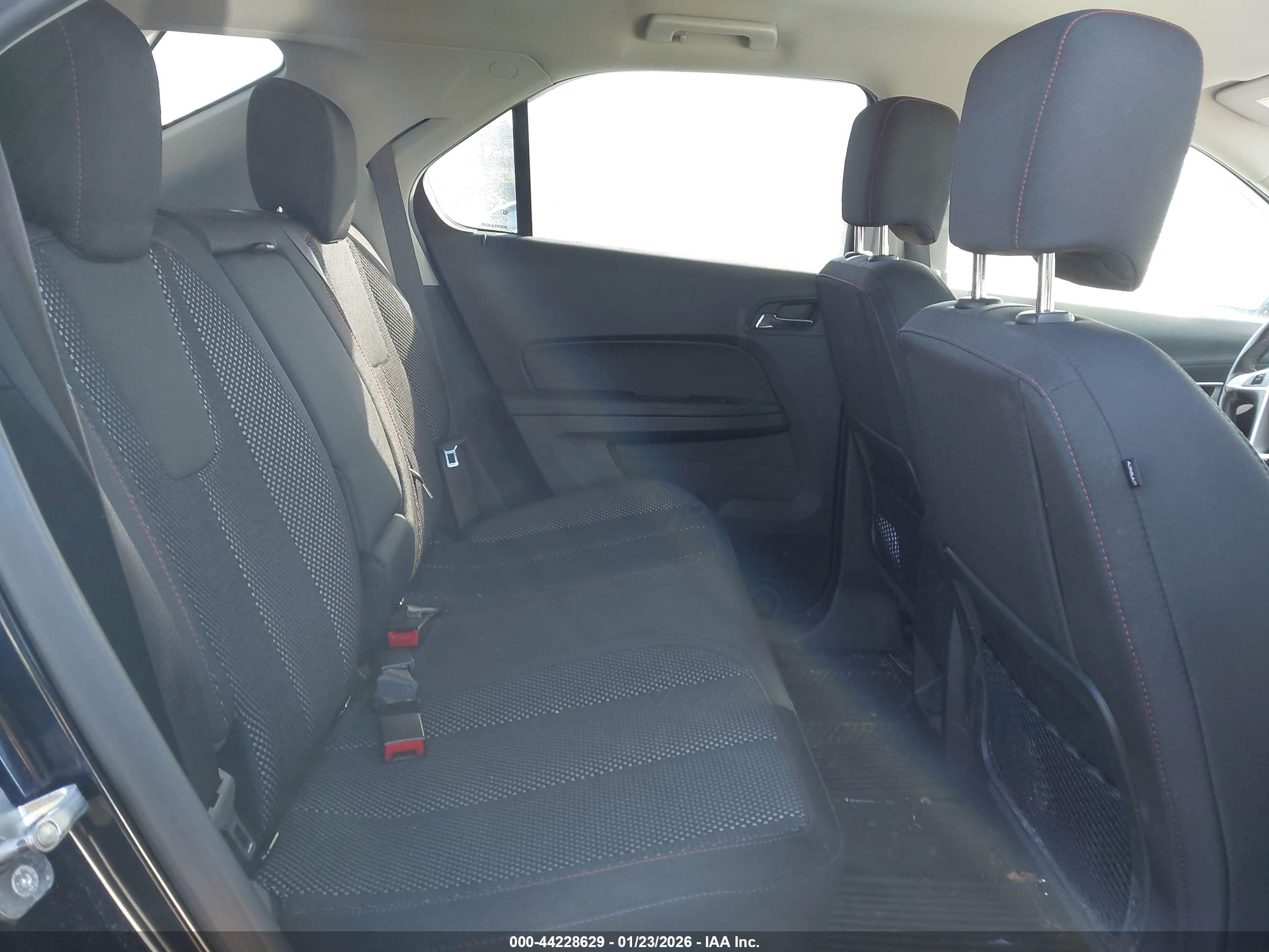 CHEVROLET EQUINOX image 8