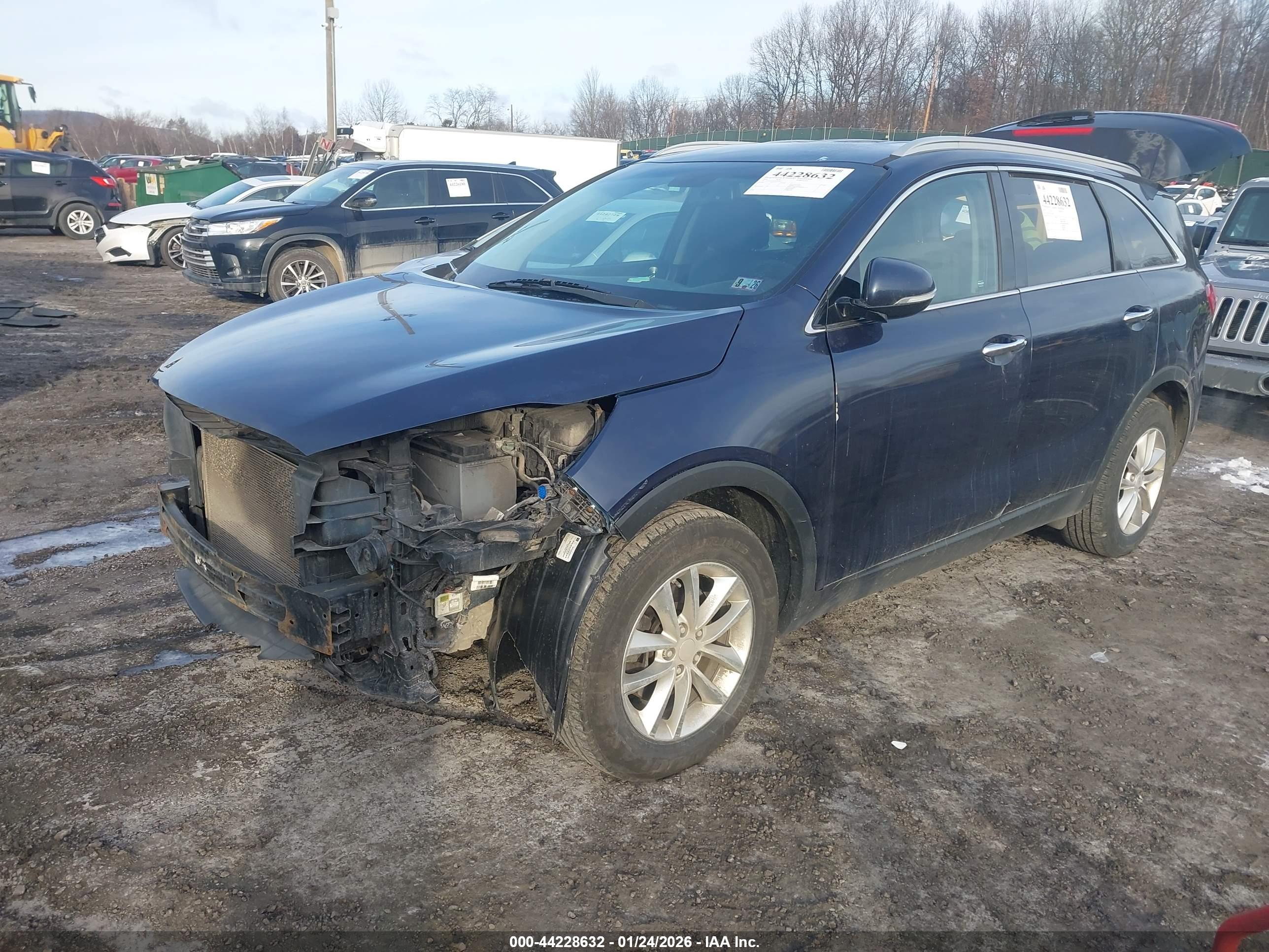 KIA SORENTO image 2