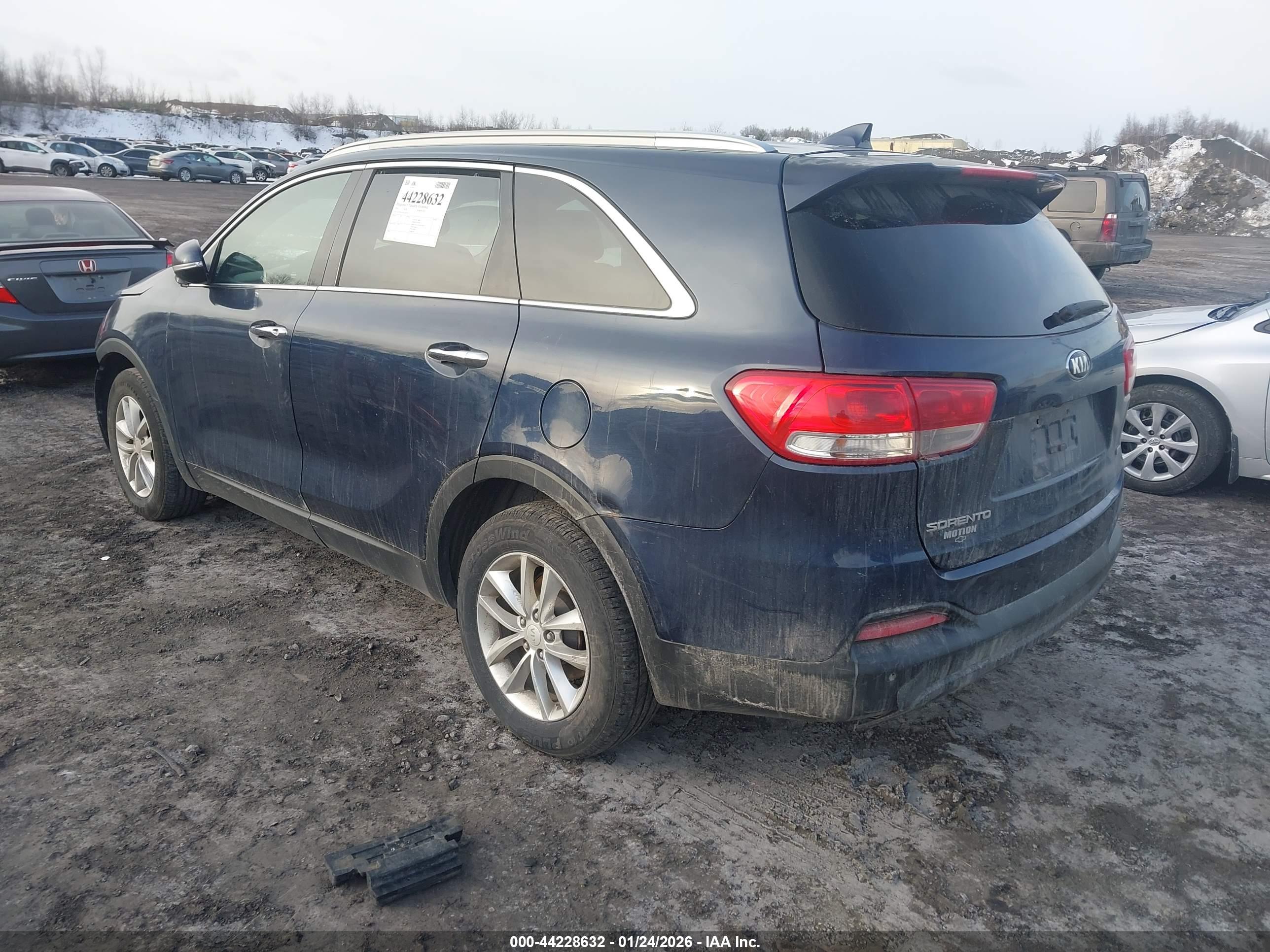 KIA SORENTO image 3