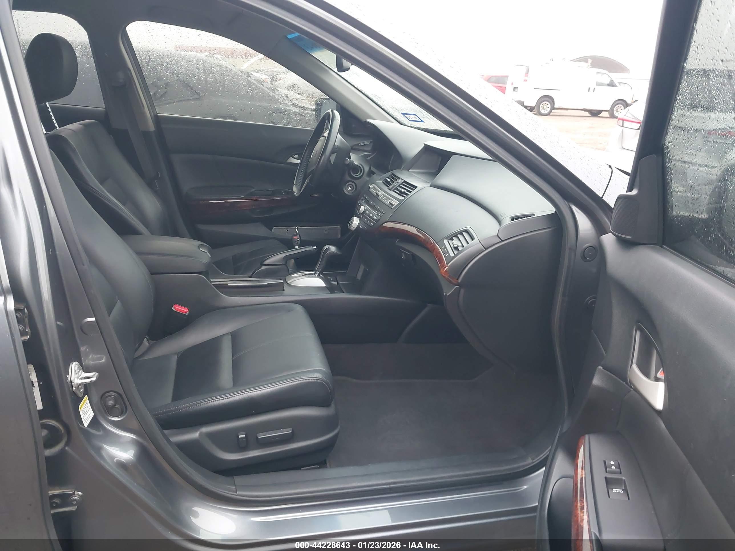 HONDA ACCORD image 5