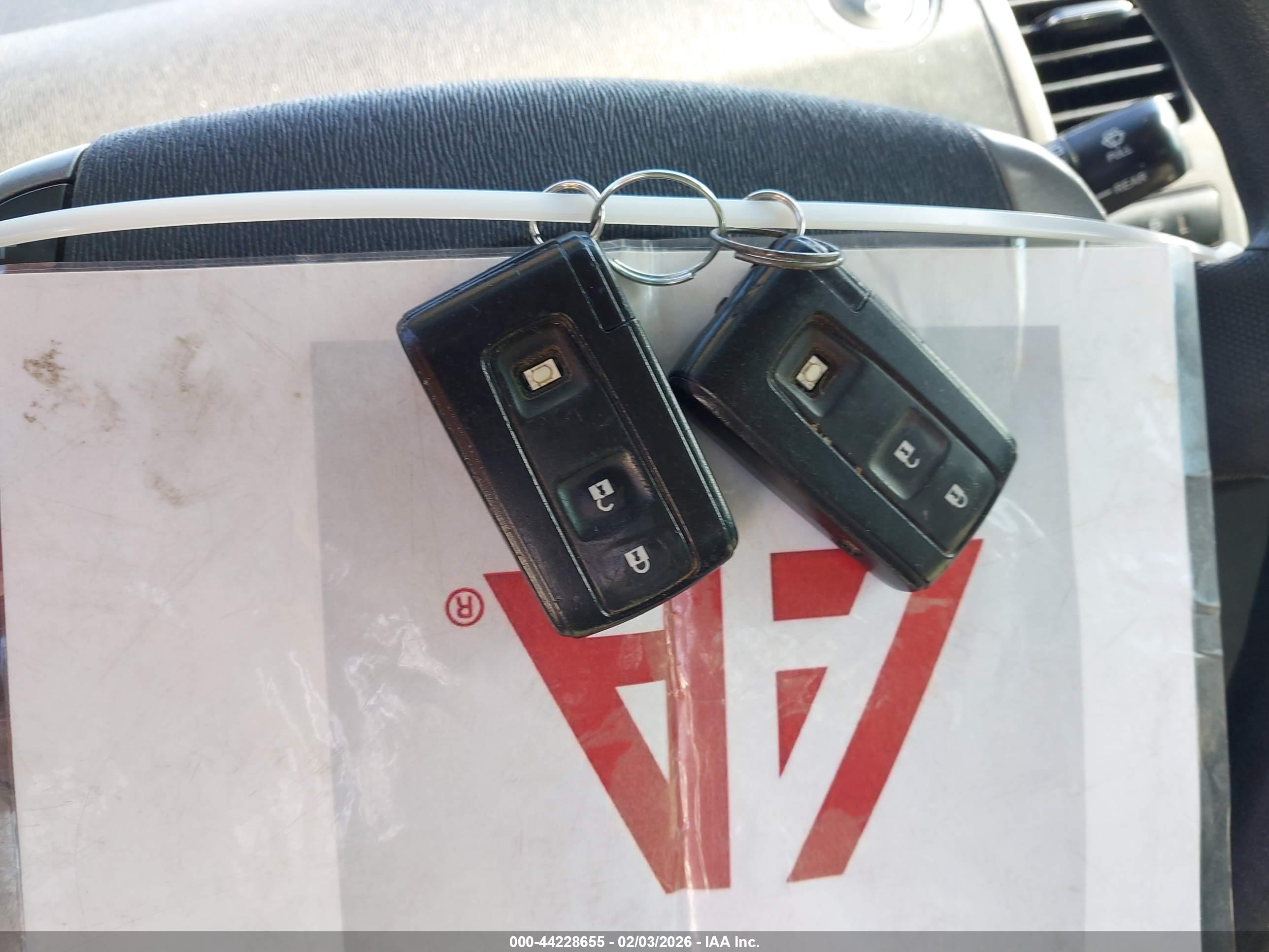 TOYOTA PRIUS image 11