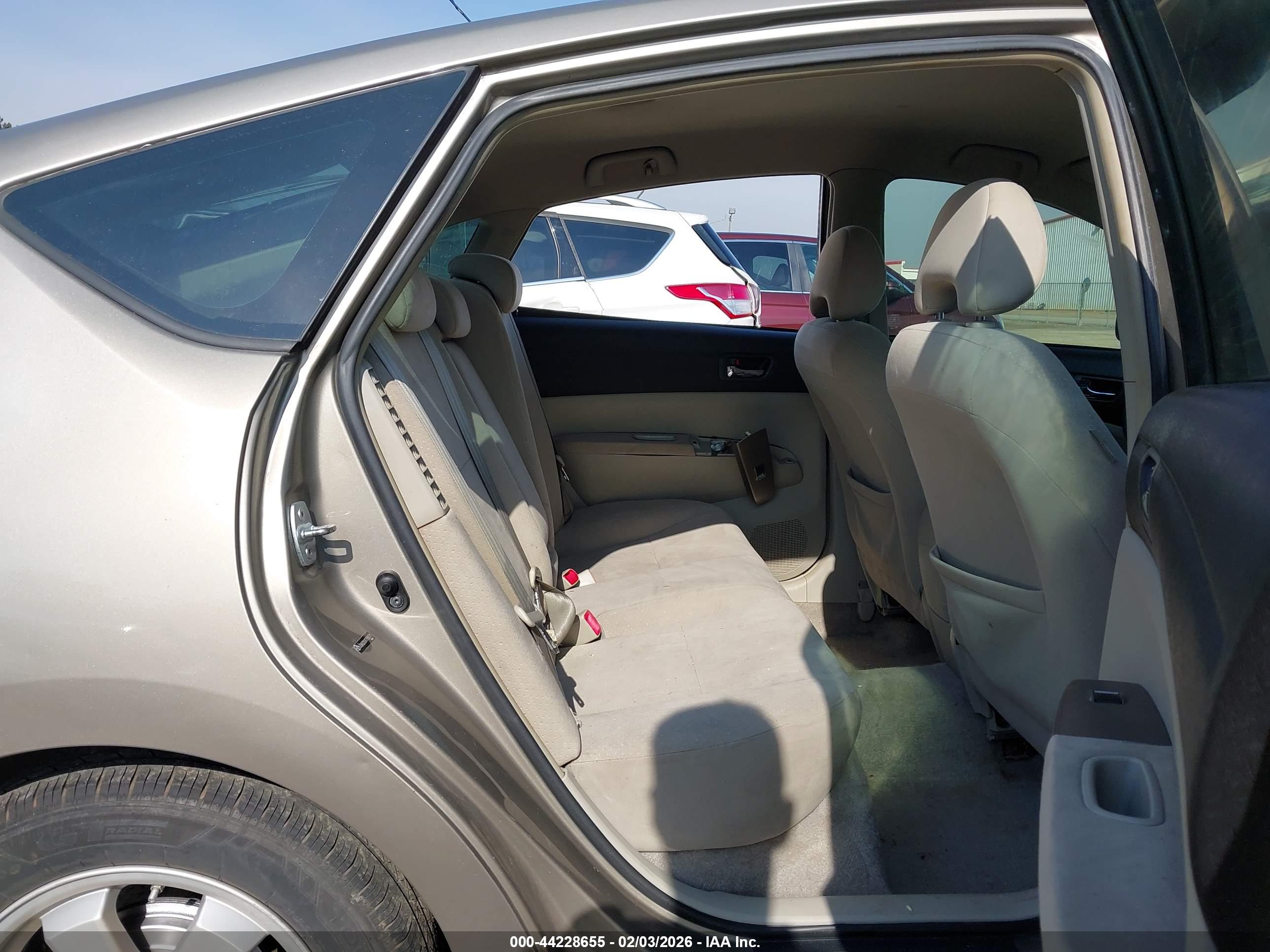 TOYOTA PRIUS image 8