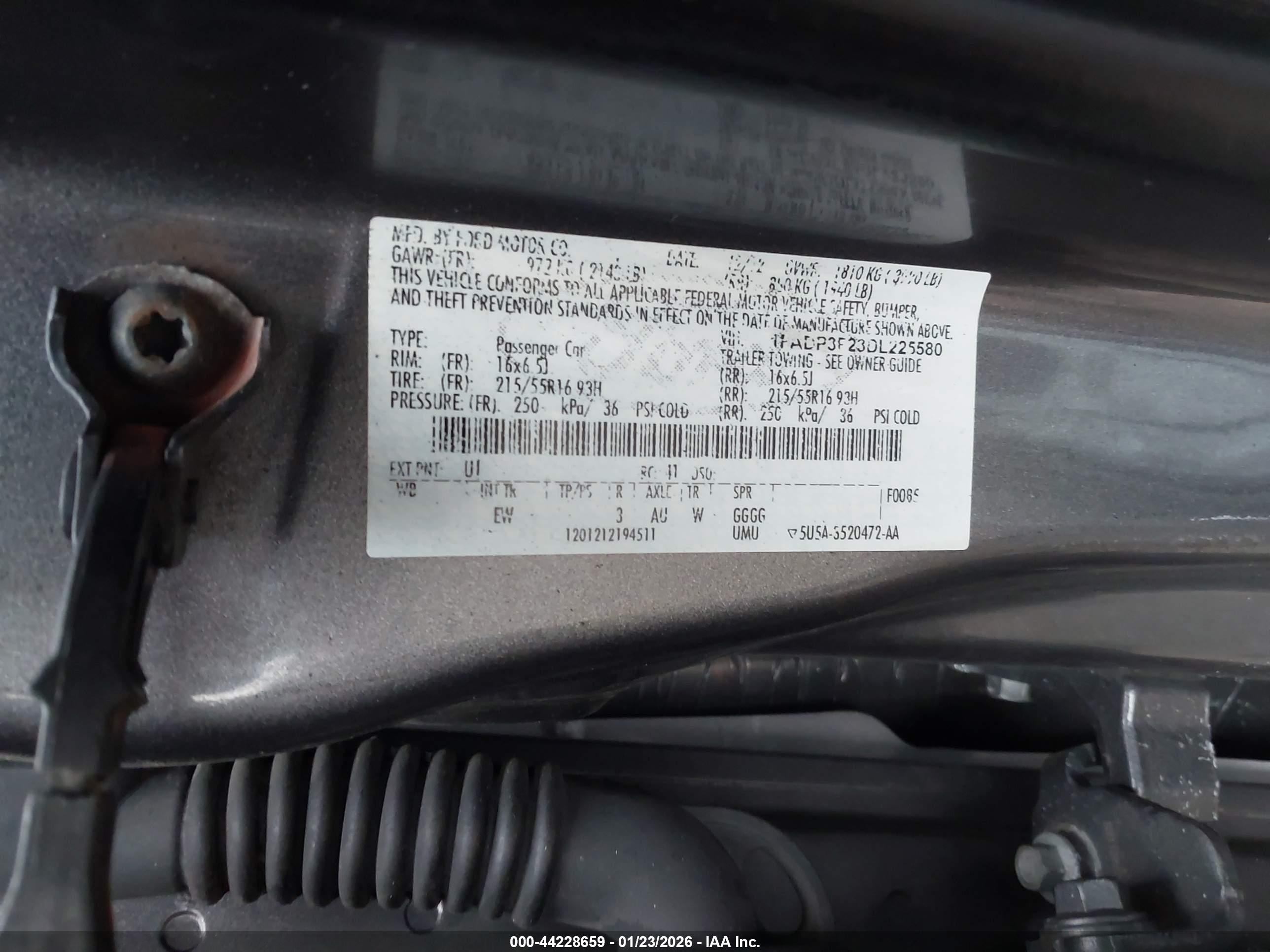 FORD FOCUS image 9