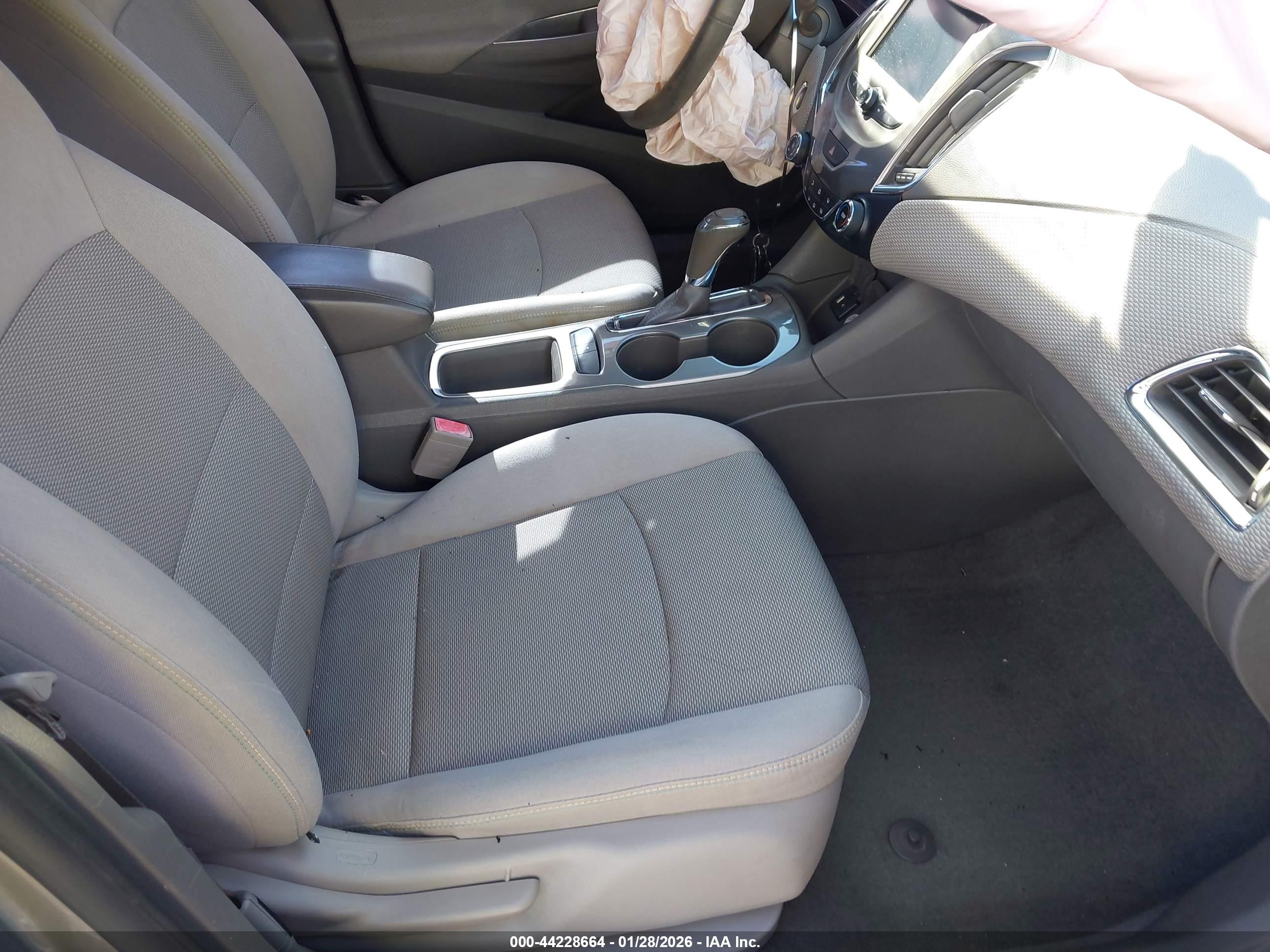 CHEVROLET CRUZE image 5