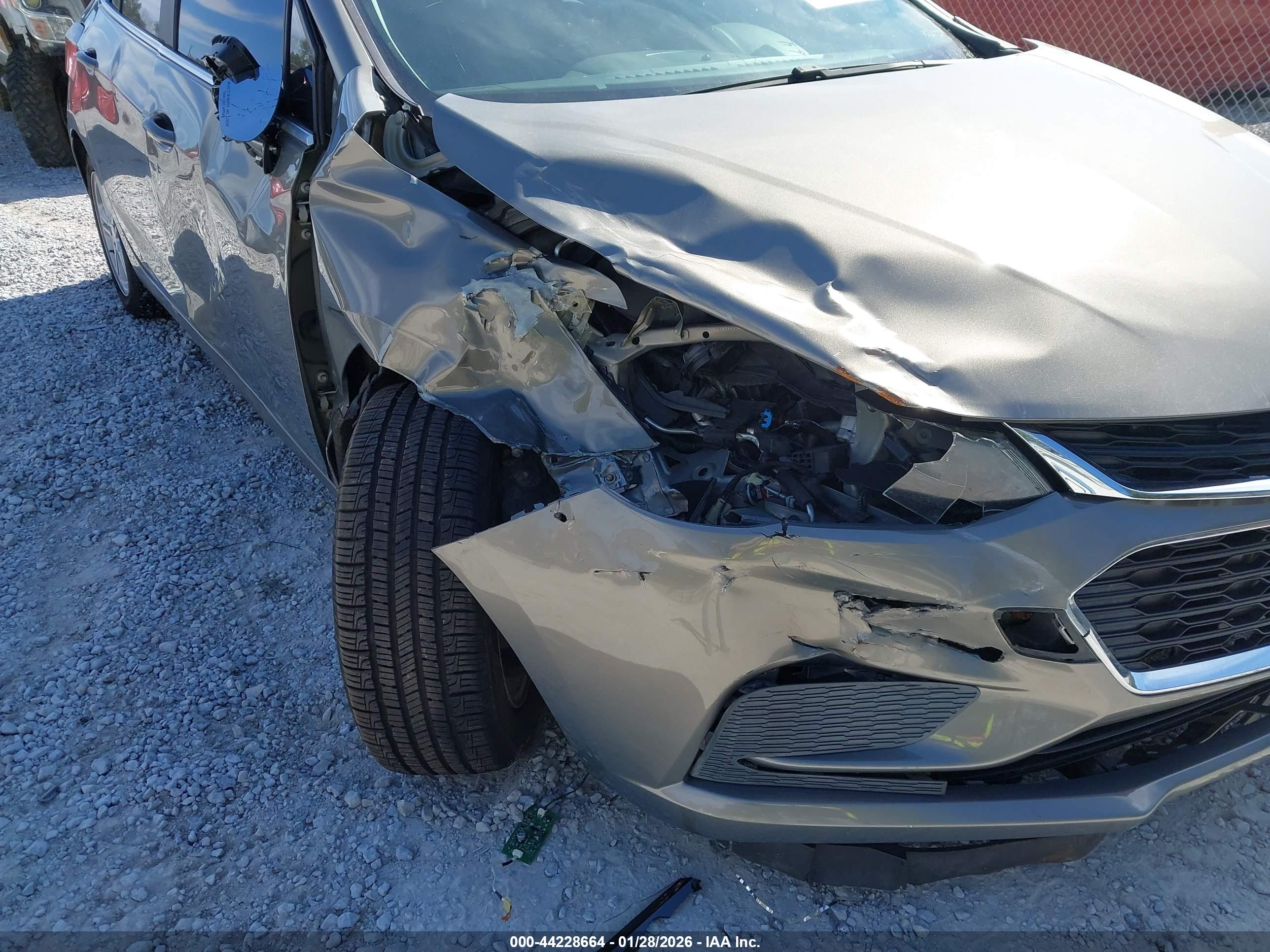 CHEVROLET CRUZE image 6